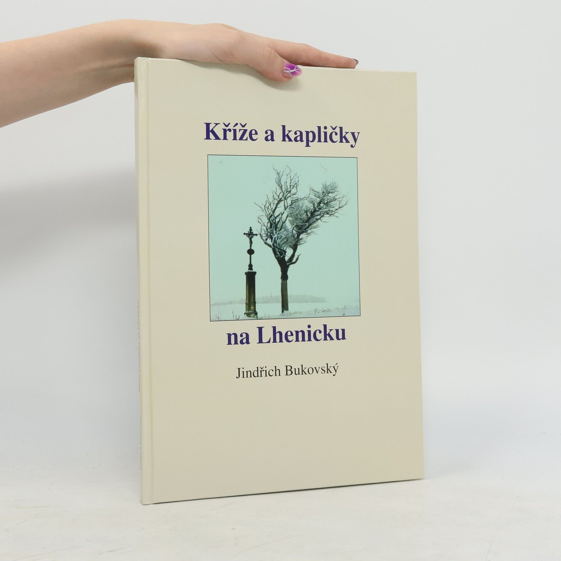 Kříže a kapličky na Lhenicku