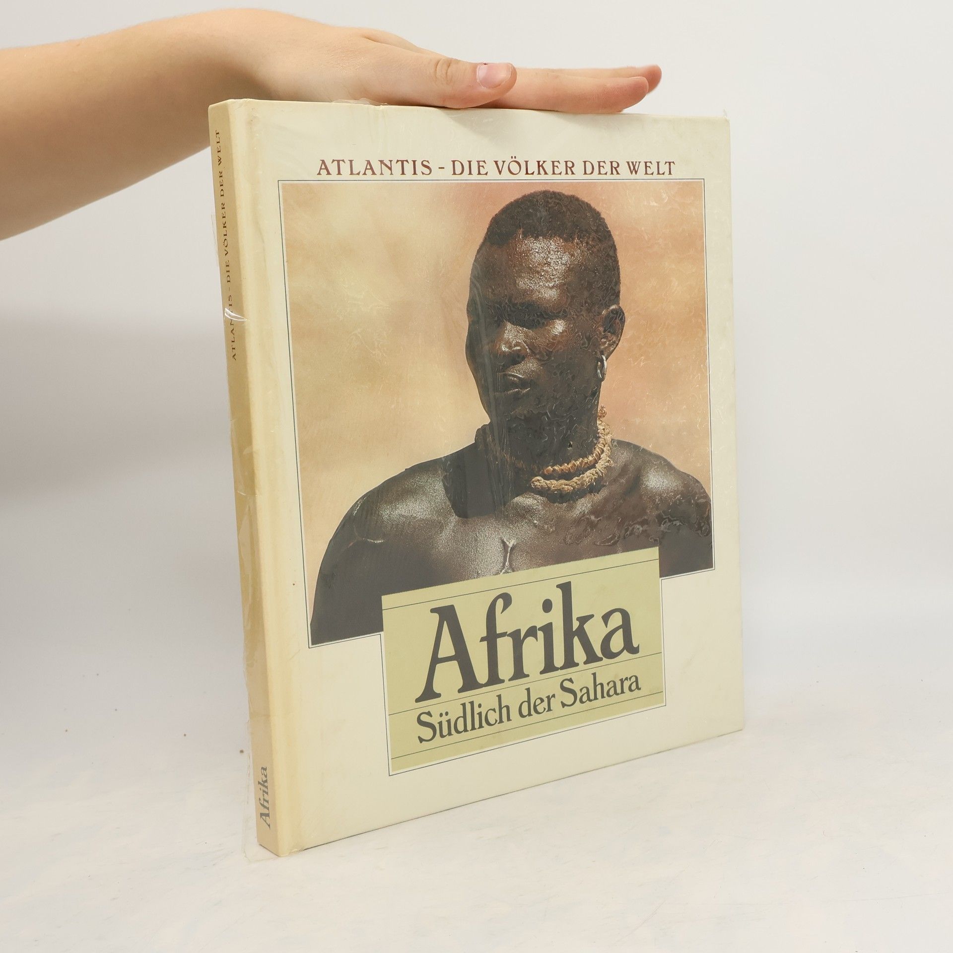 Kolektiv autorů Atlantis. Die Völker der Welt. Afrika