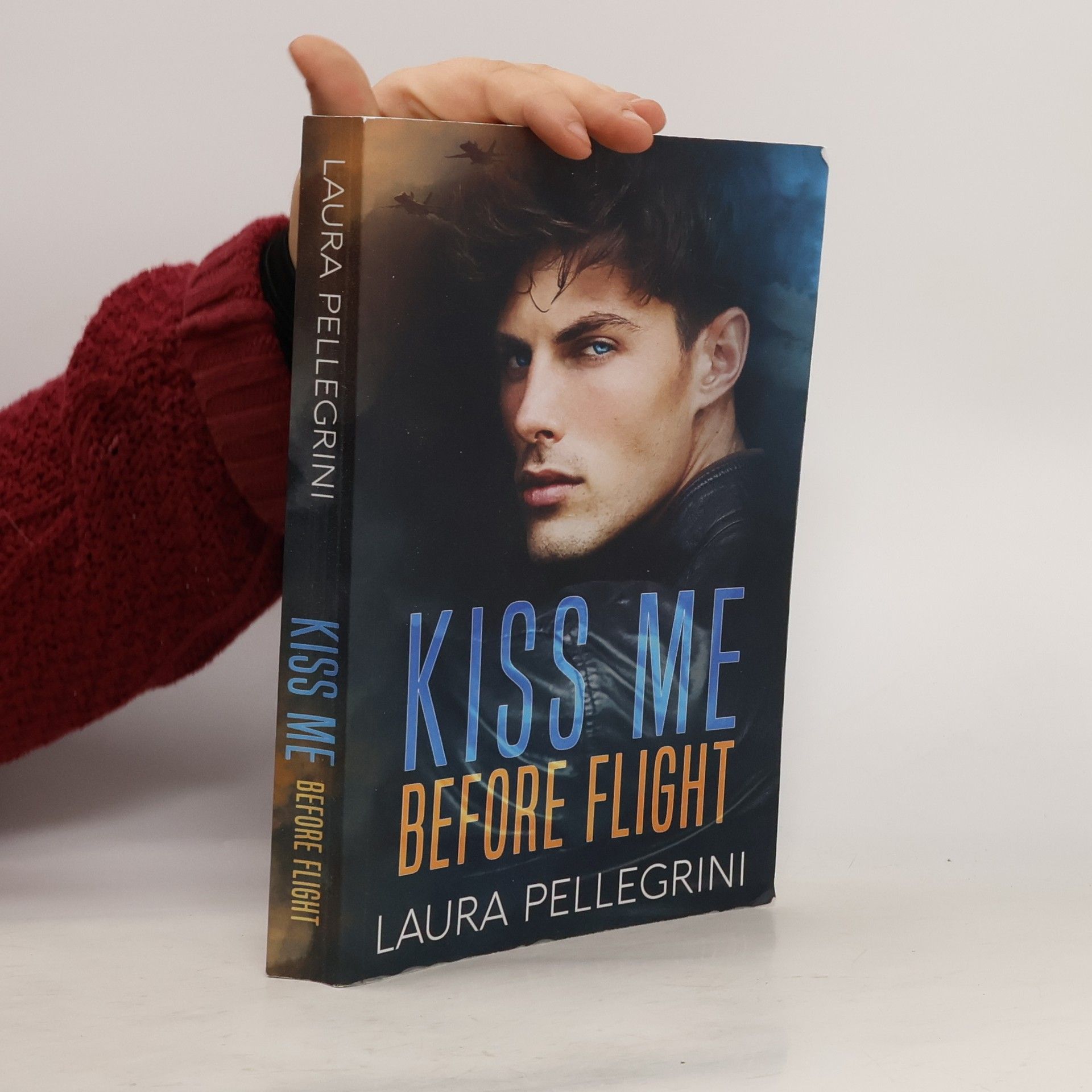 Laura Pellegrini Kiss me Before Flight