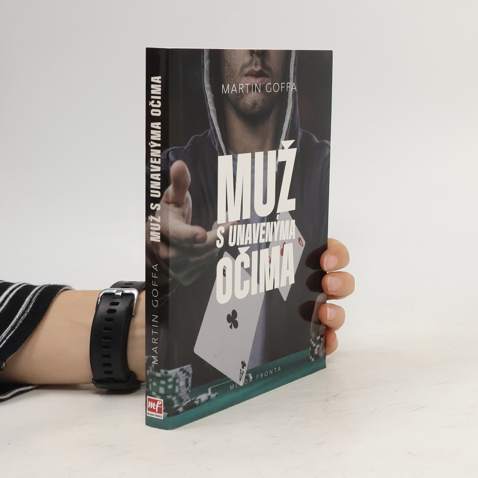 Muž s unavenýma očima