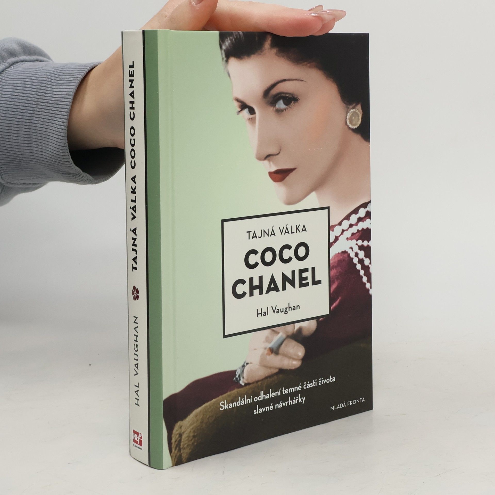Hal Vaughan Tajná válka Coco Chanel