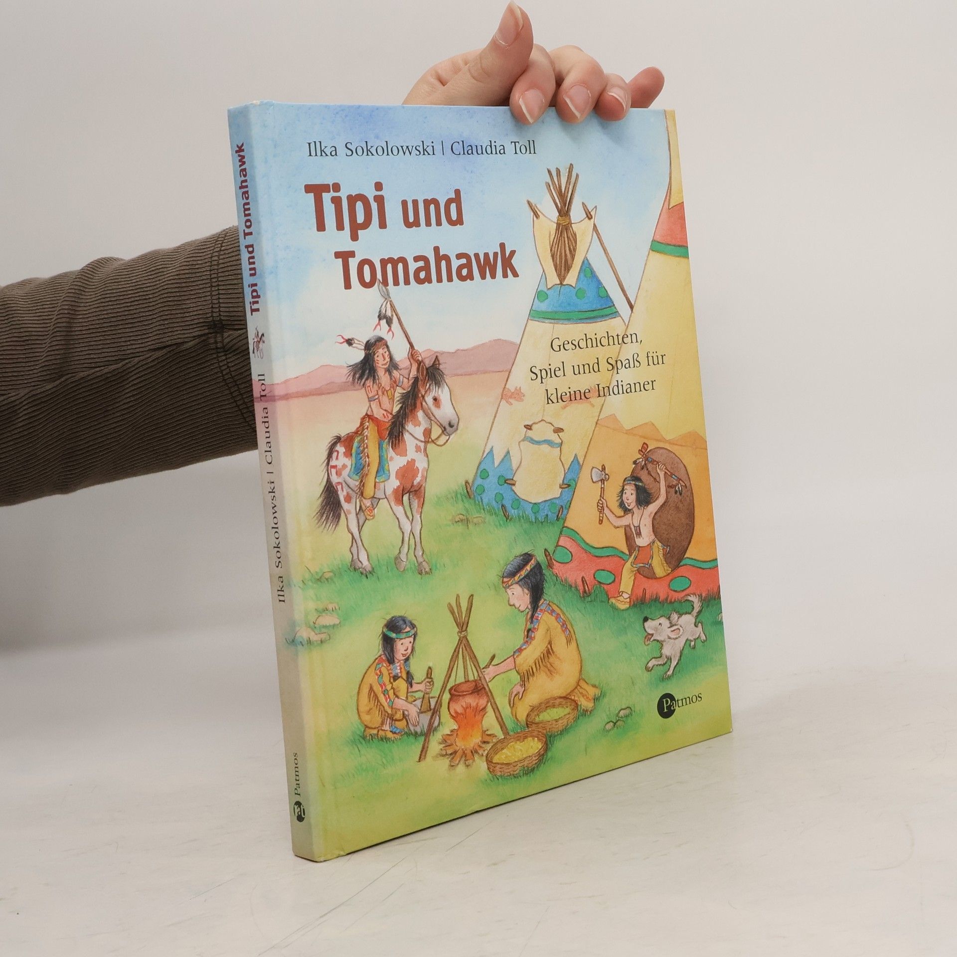 Ilka Sokolowski Tipi und Tomahawk