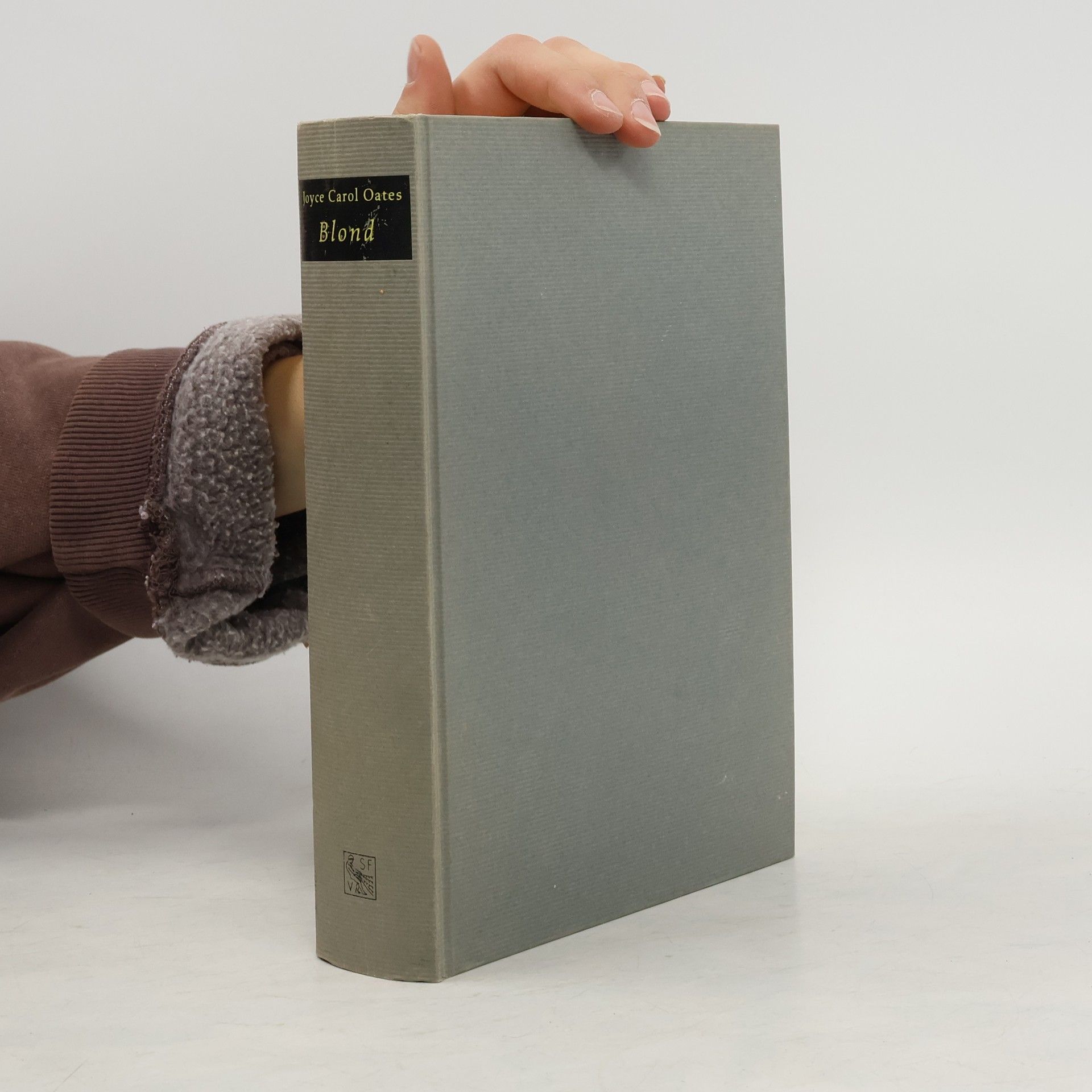 Joyce Carol Oates Blond