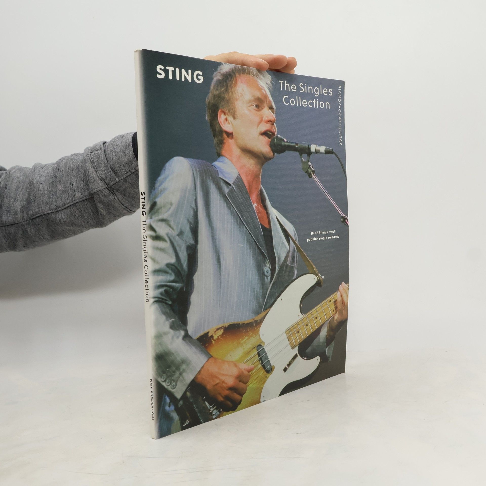 Collectif d'auteurs Sting