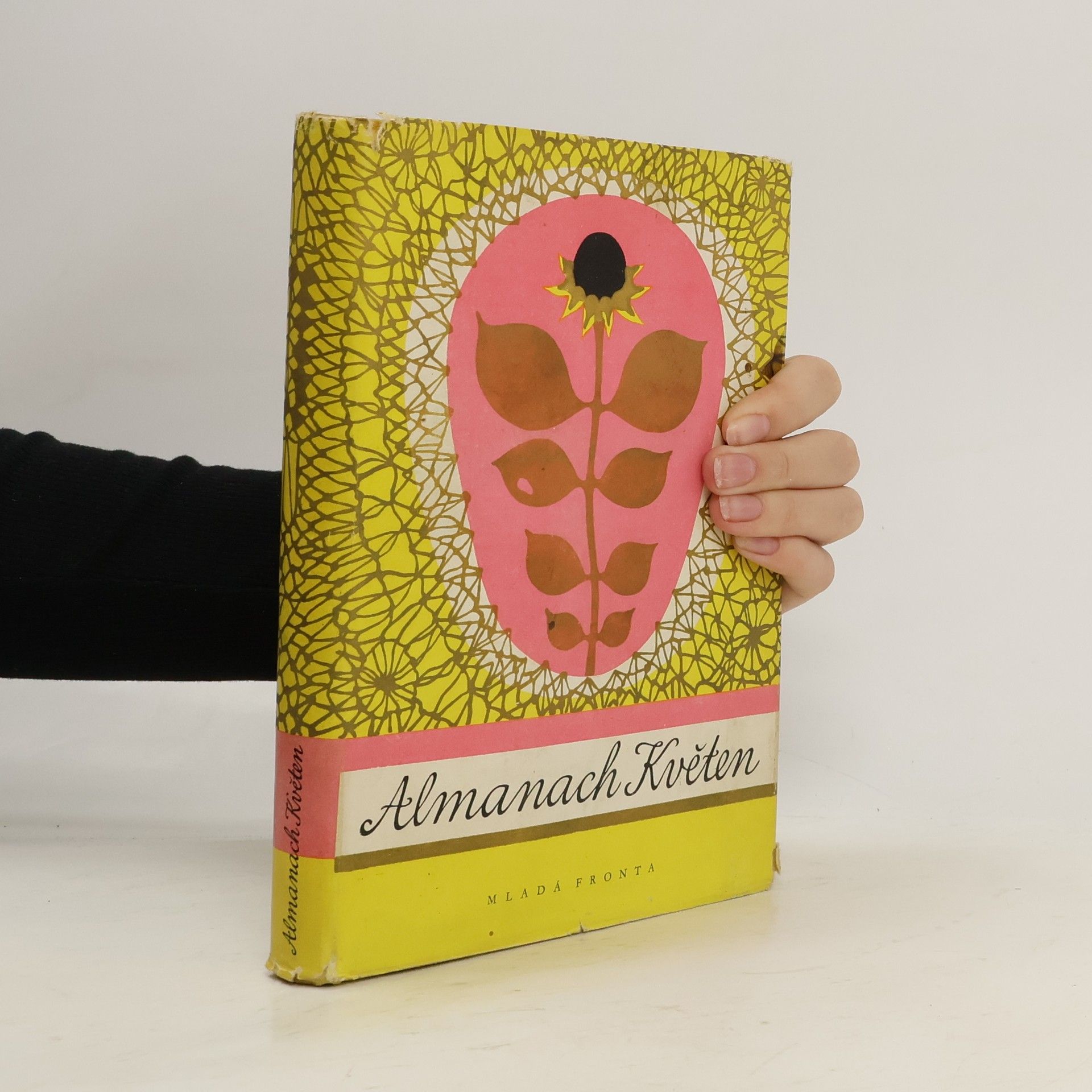 Collectif d'auteurs Almanach Květen