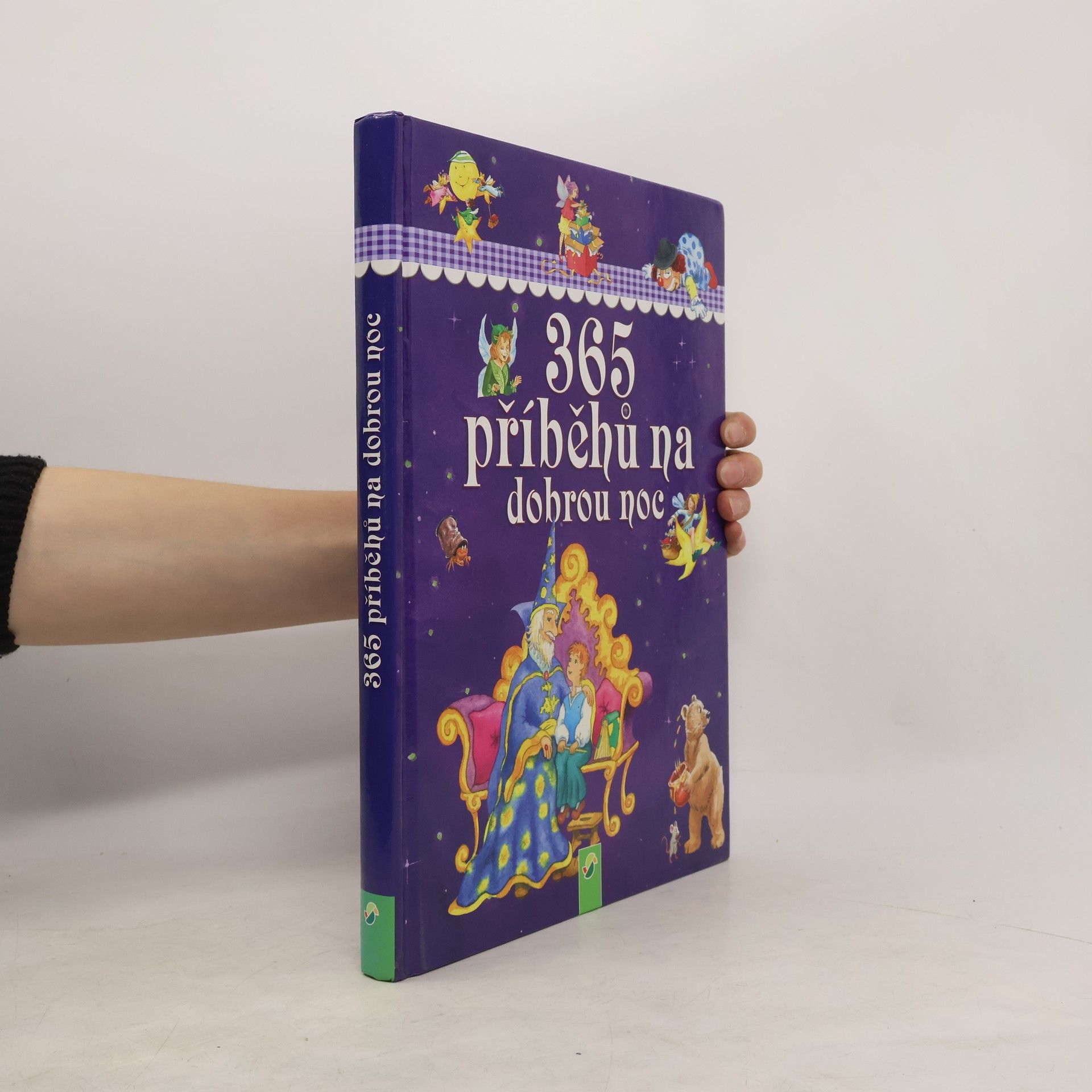 Auteurscollectief 365 příběhů na dobrou noc