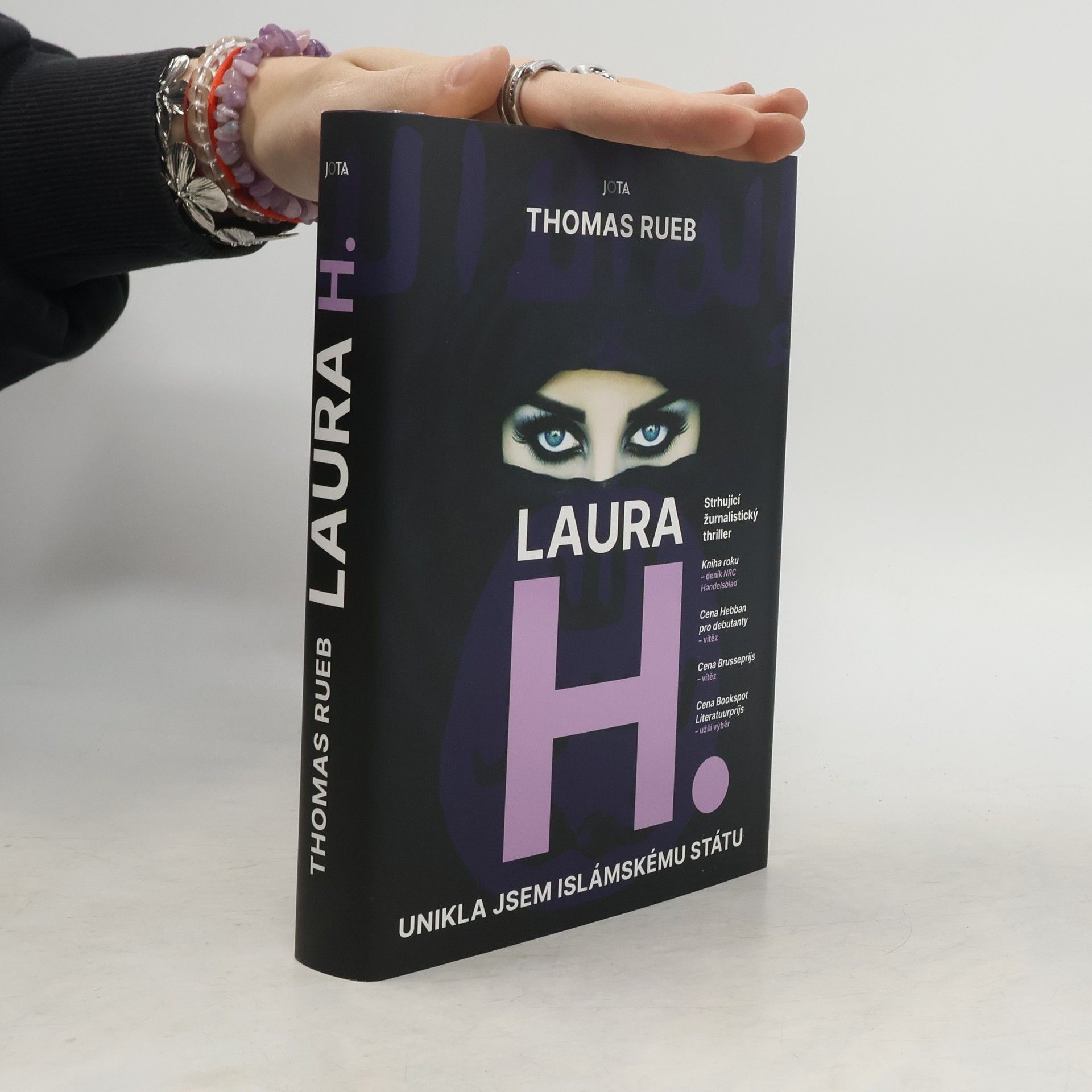 Thomas Rueb Laura H.