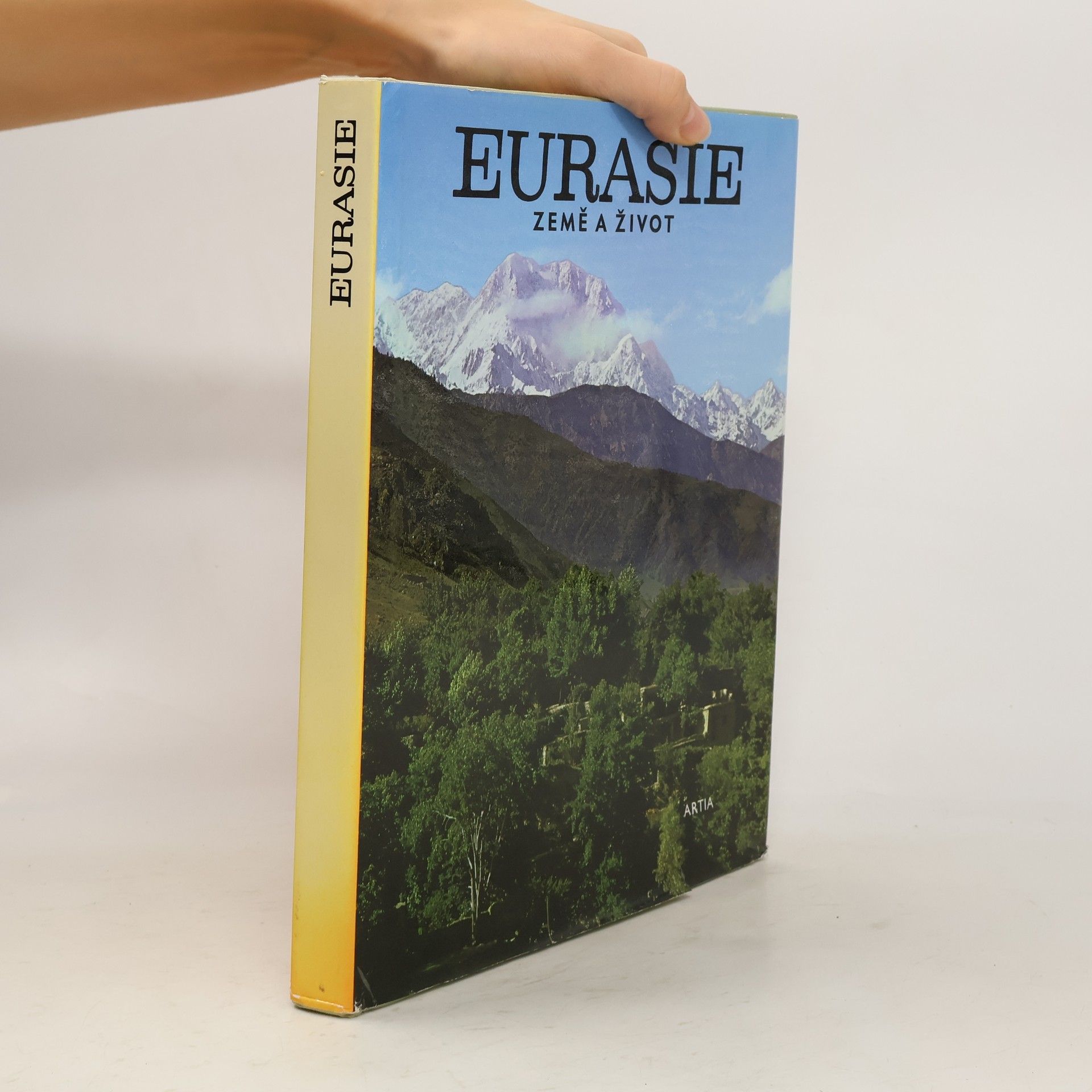 Kolektív autorov Eurasie. Země a život