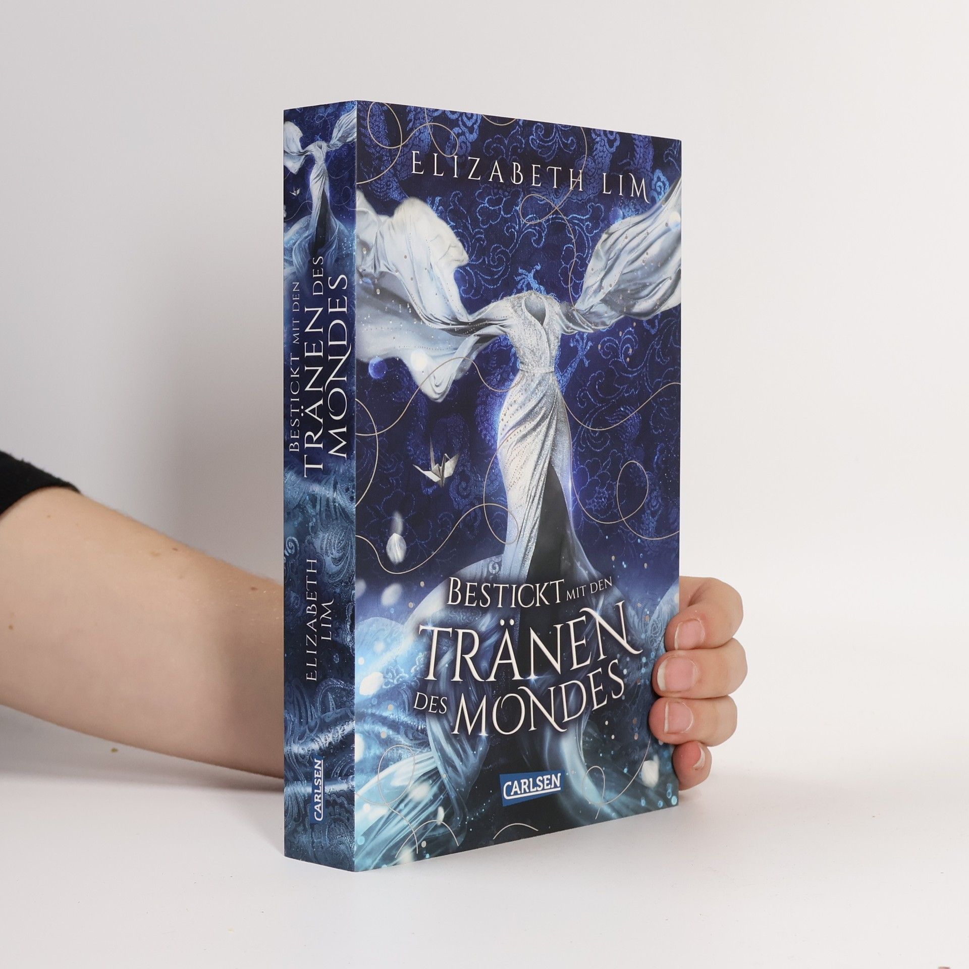 Bestickt mit den Tränen des Mondes