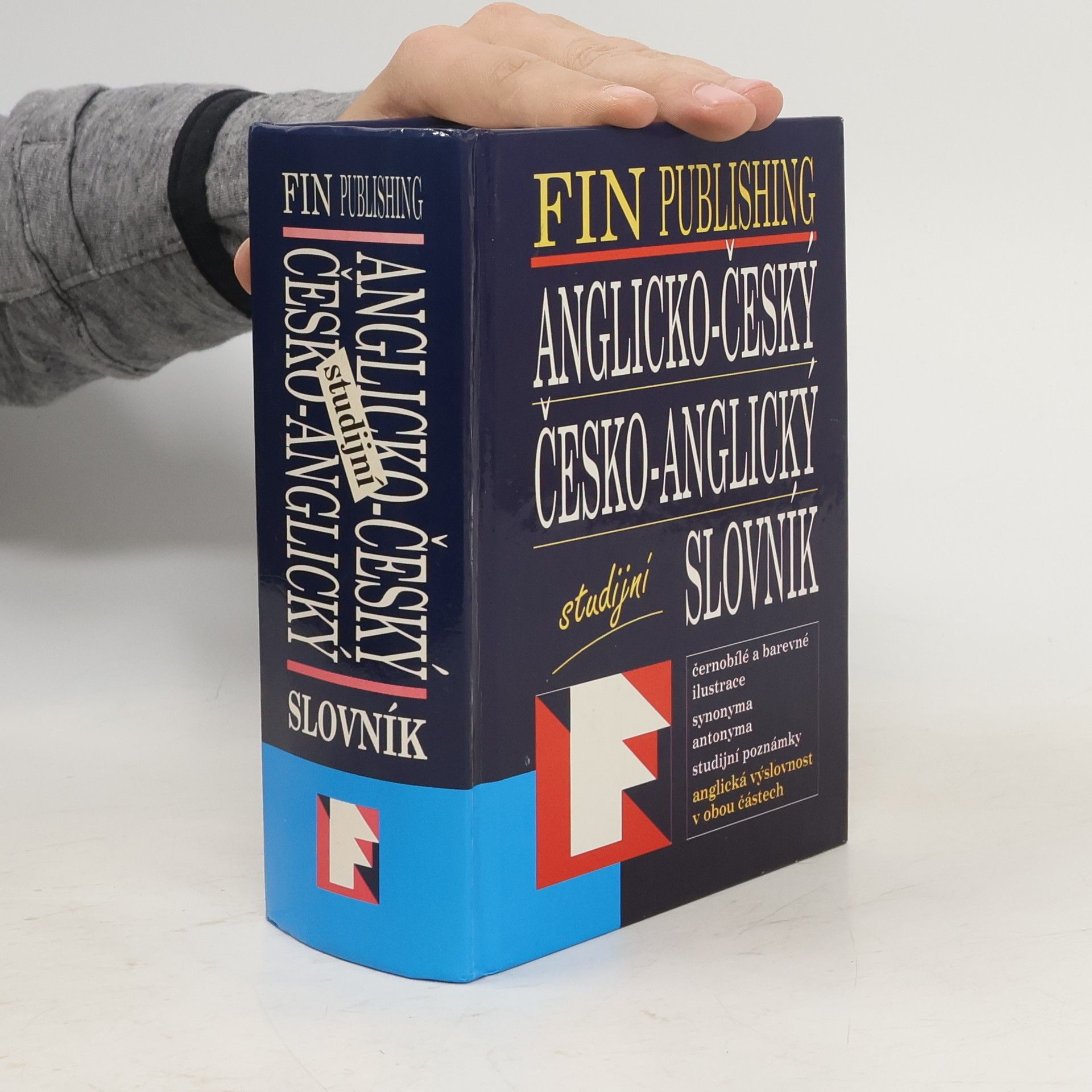 Anglicko-český, česko-anglický studijní slovník