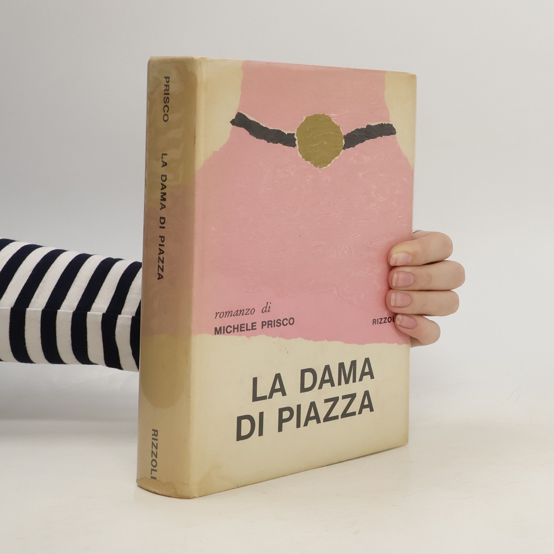 Michele Prisco La dama di piazza