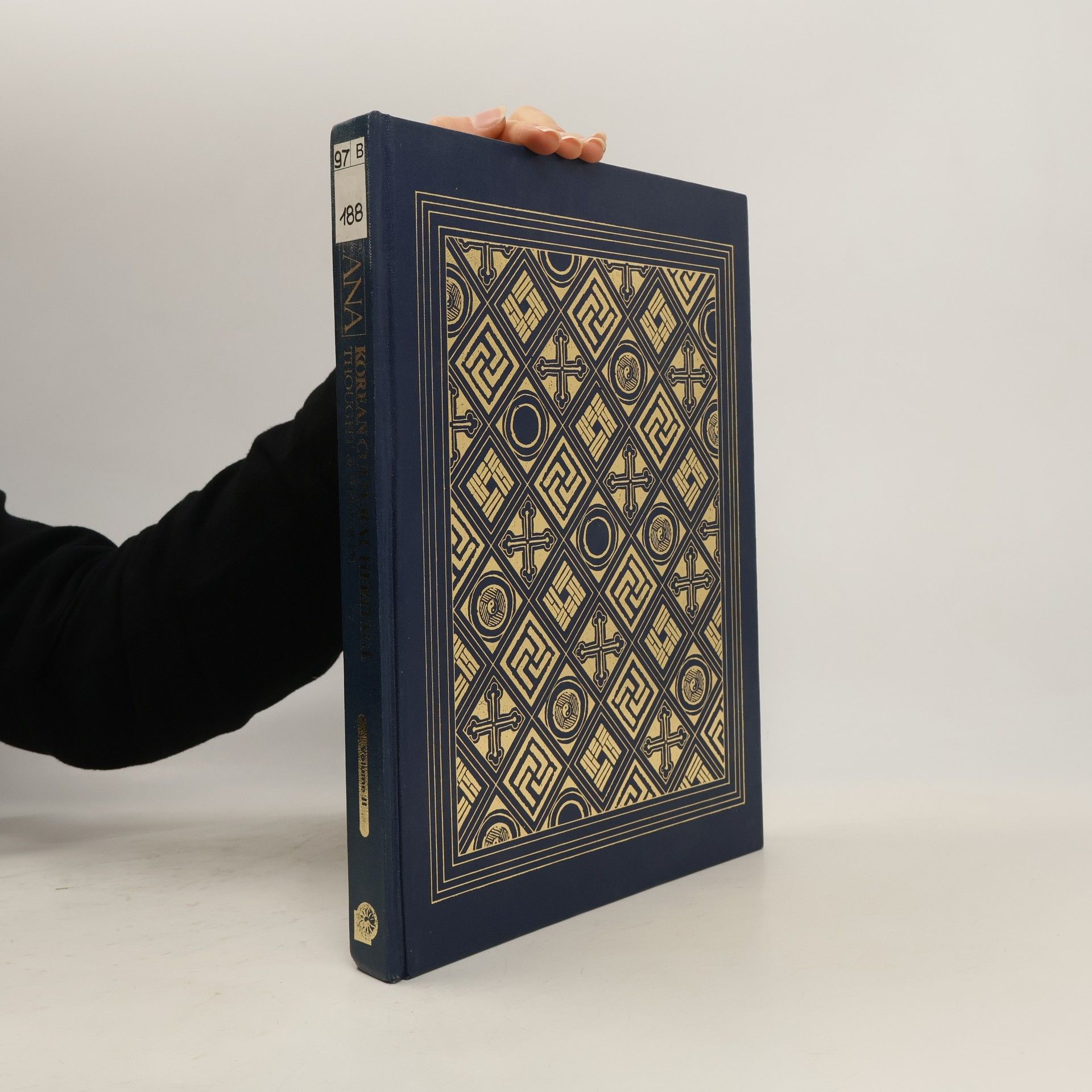 Han guk Kukche Kyoryu Chaedan Korean Cultural Heritage. Thought and religion