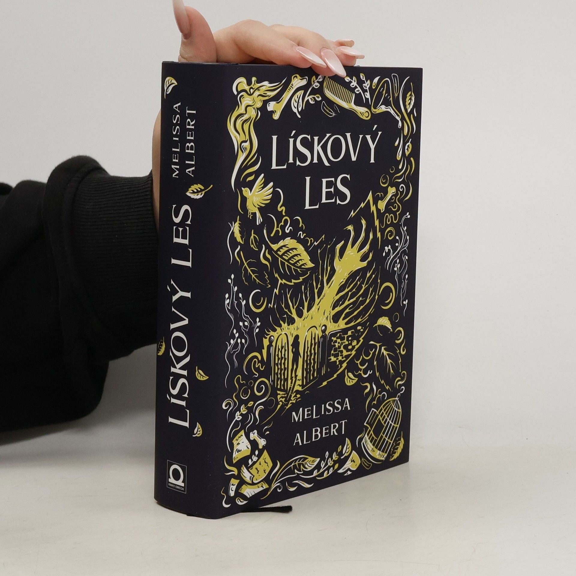 Melissa Albert Lískový les