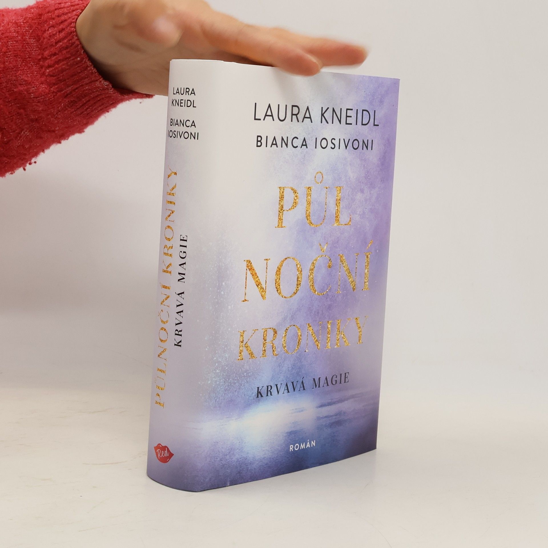 Půlnoční kroniky. Krvavá magie