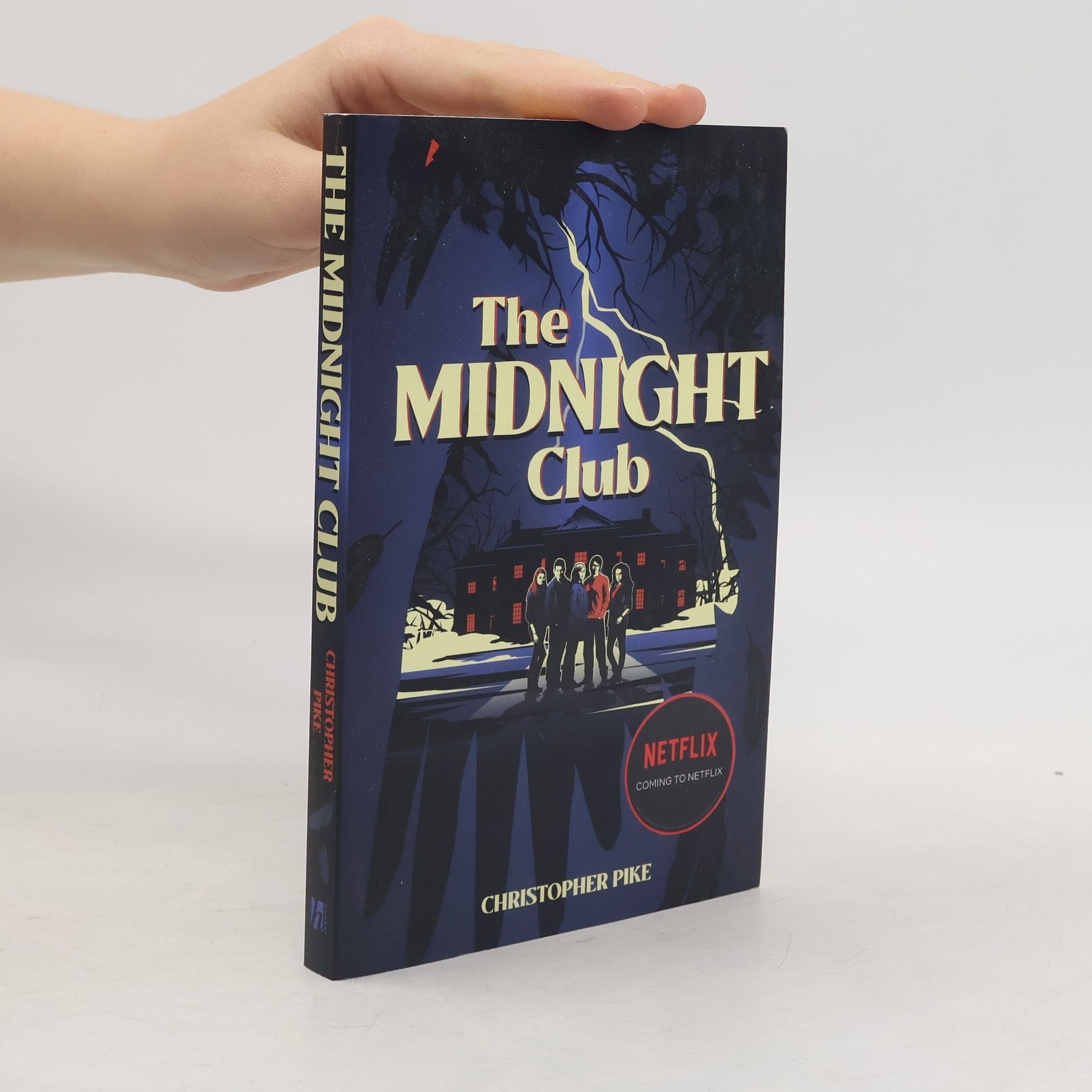 Christopher Pike The Midnight Club - as seen on Netflix