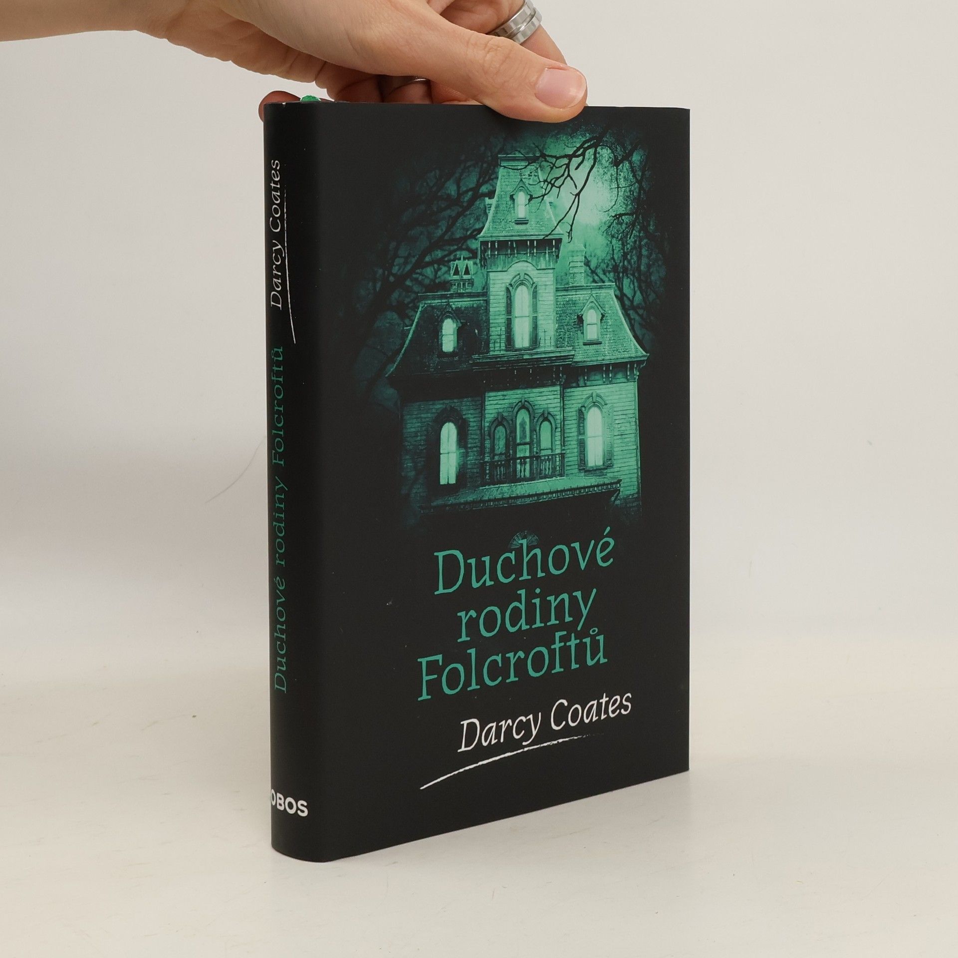 Darcy Coates Duchové rodiny Folcroftů