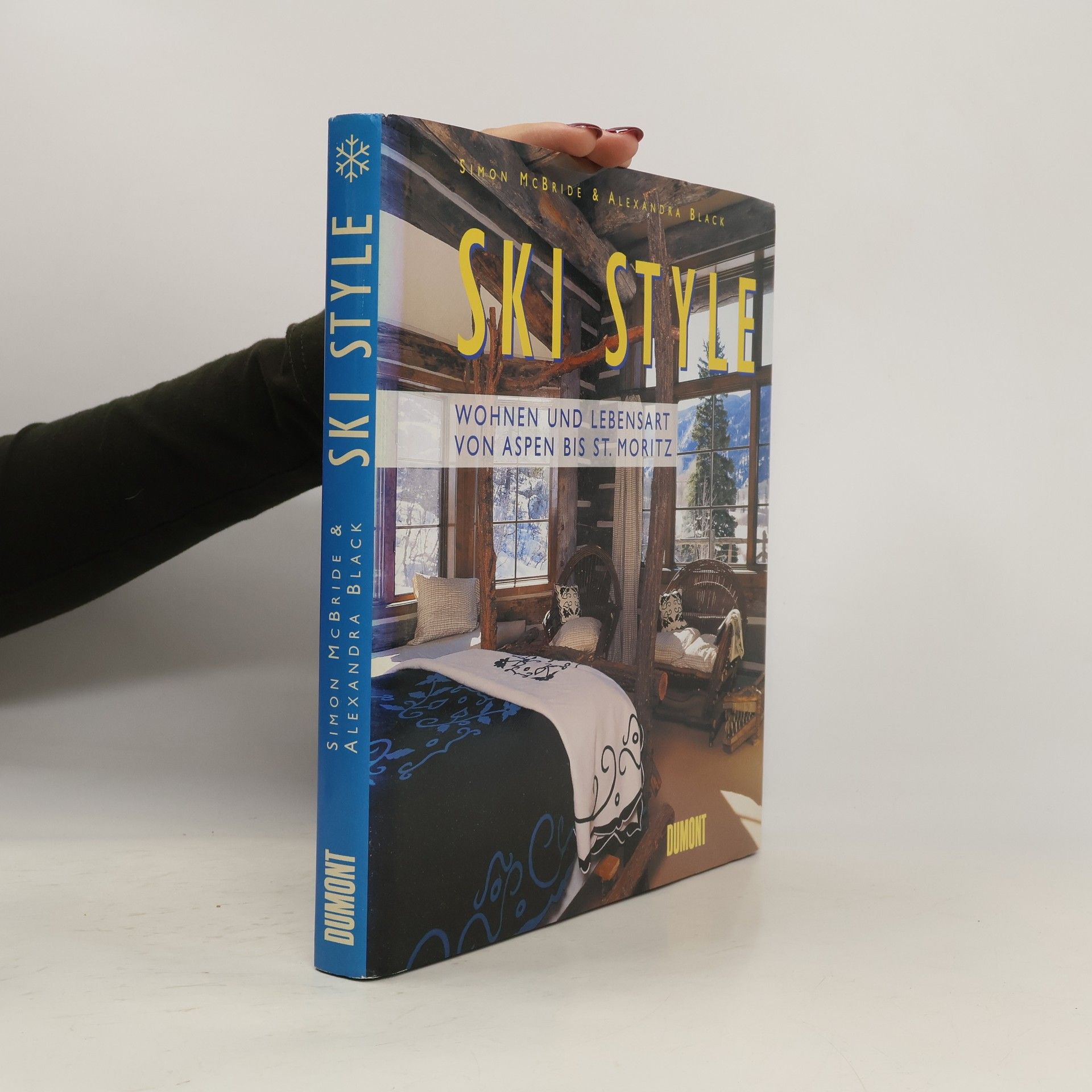 Alexandra Black Ski Style