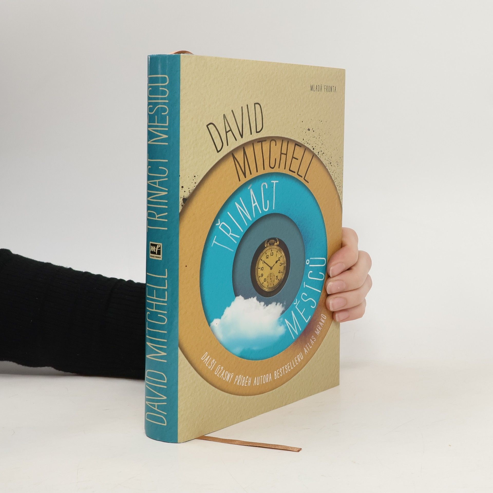 David Mitchell Třináct měsíců