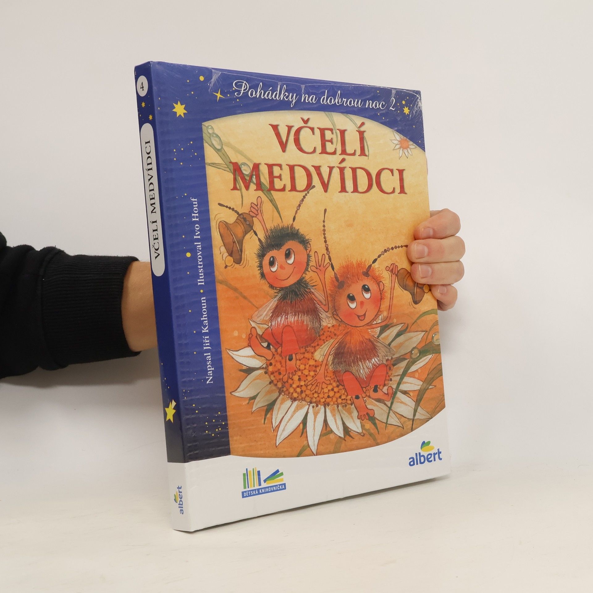 Jiří Kahoun Včelí medvídci