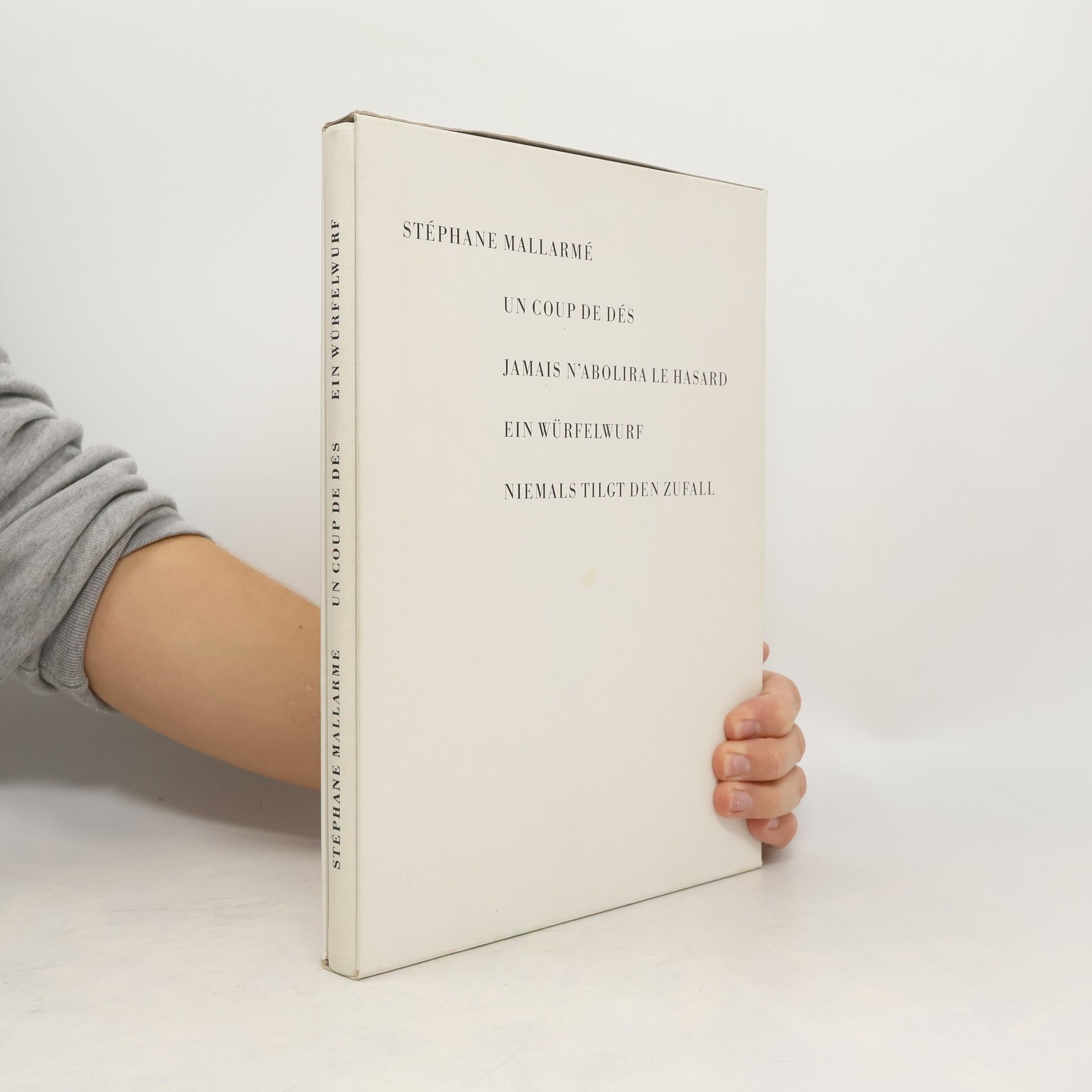 Ein Würfelwurf niemals tilgt den Zufall