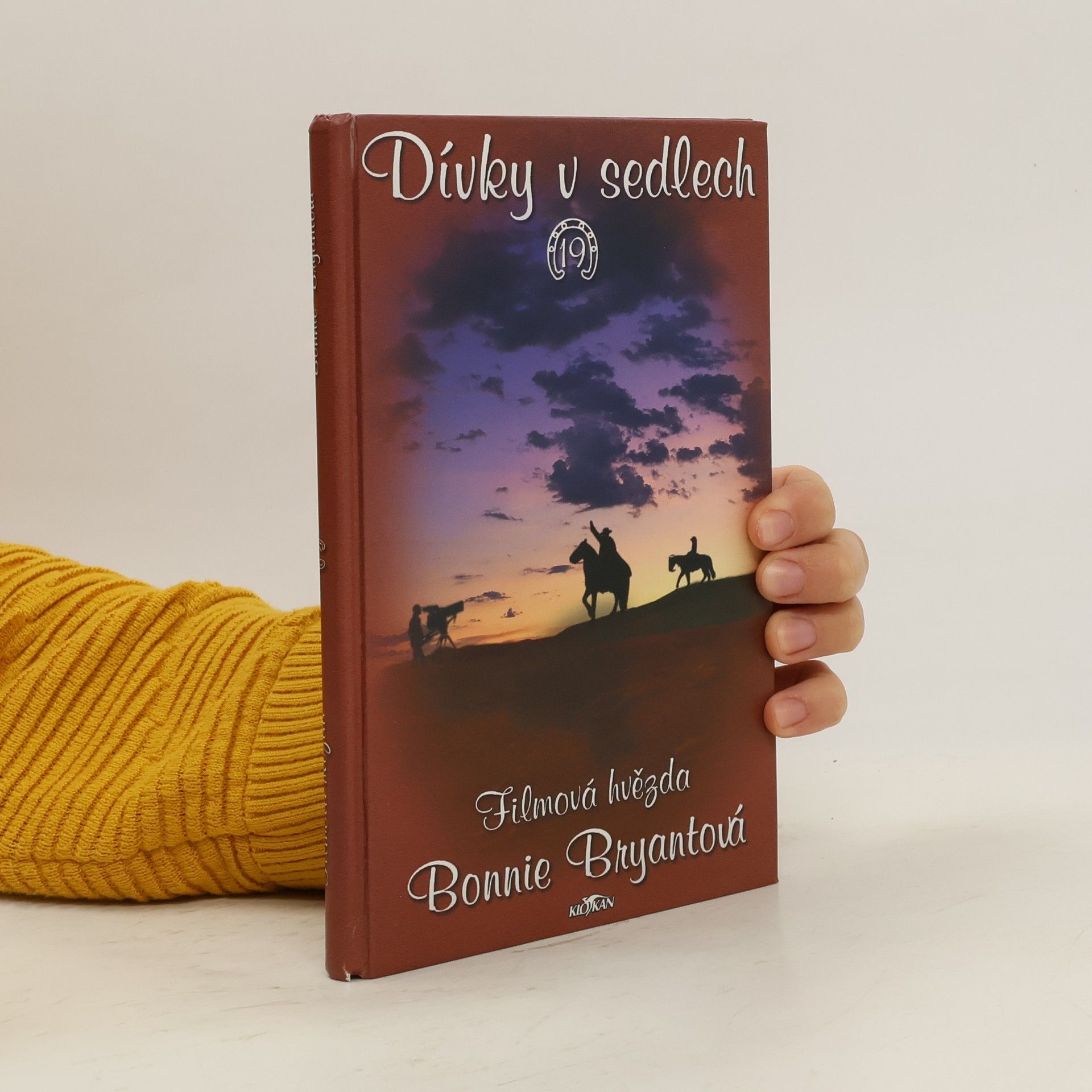 B. B. Hiller Dívky v sedlech 19. Filmová hvězda