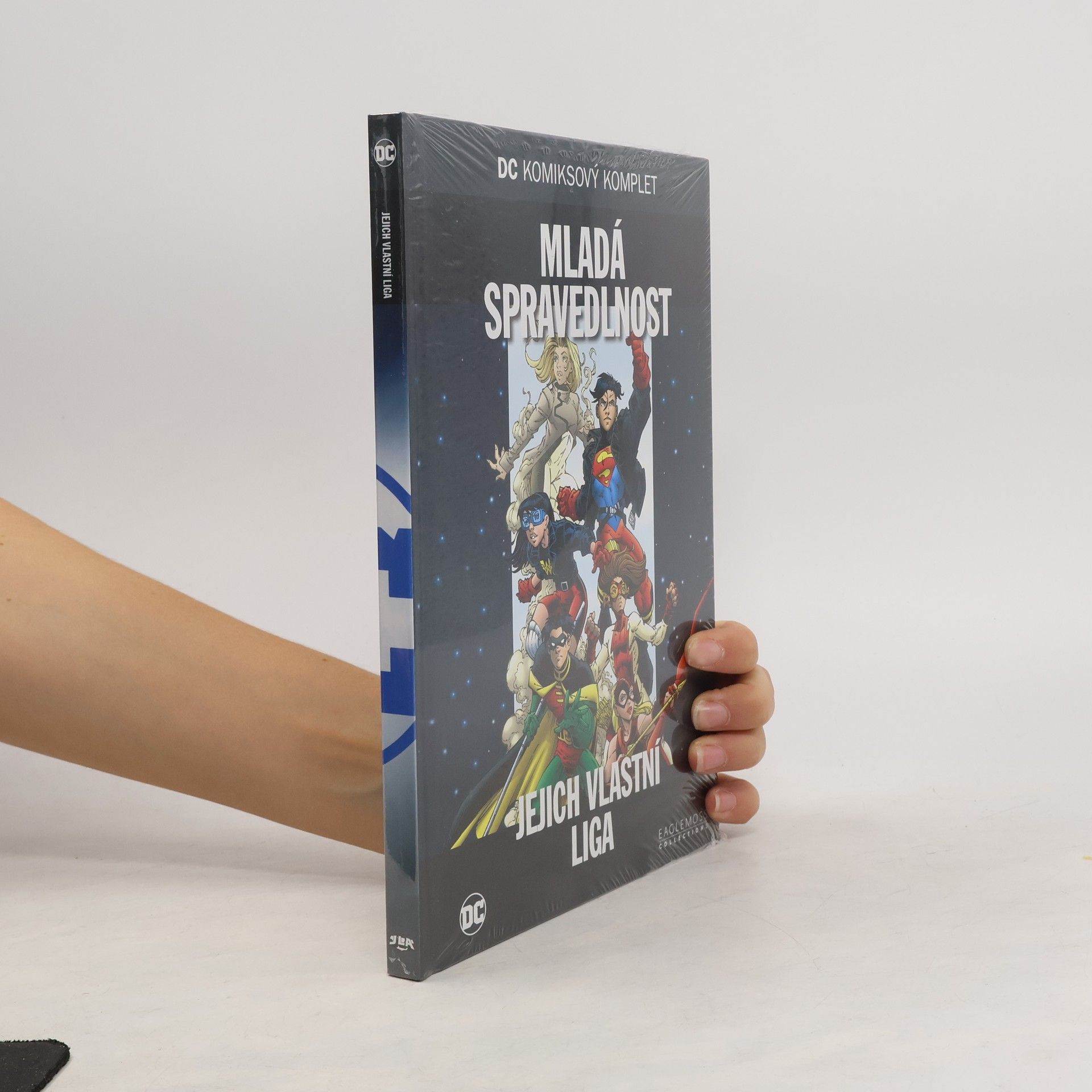 Petr David Mladá spravedlnost. Jejich vlastní liga