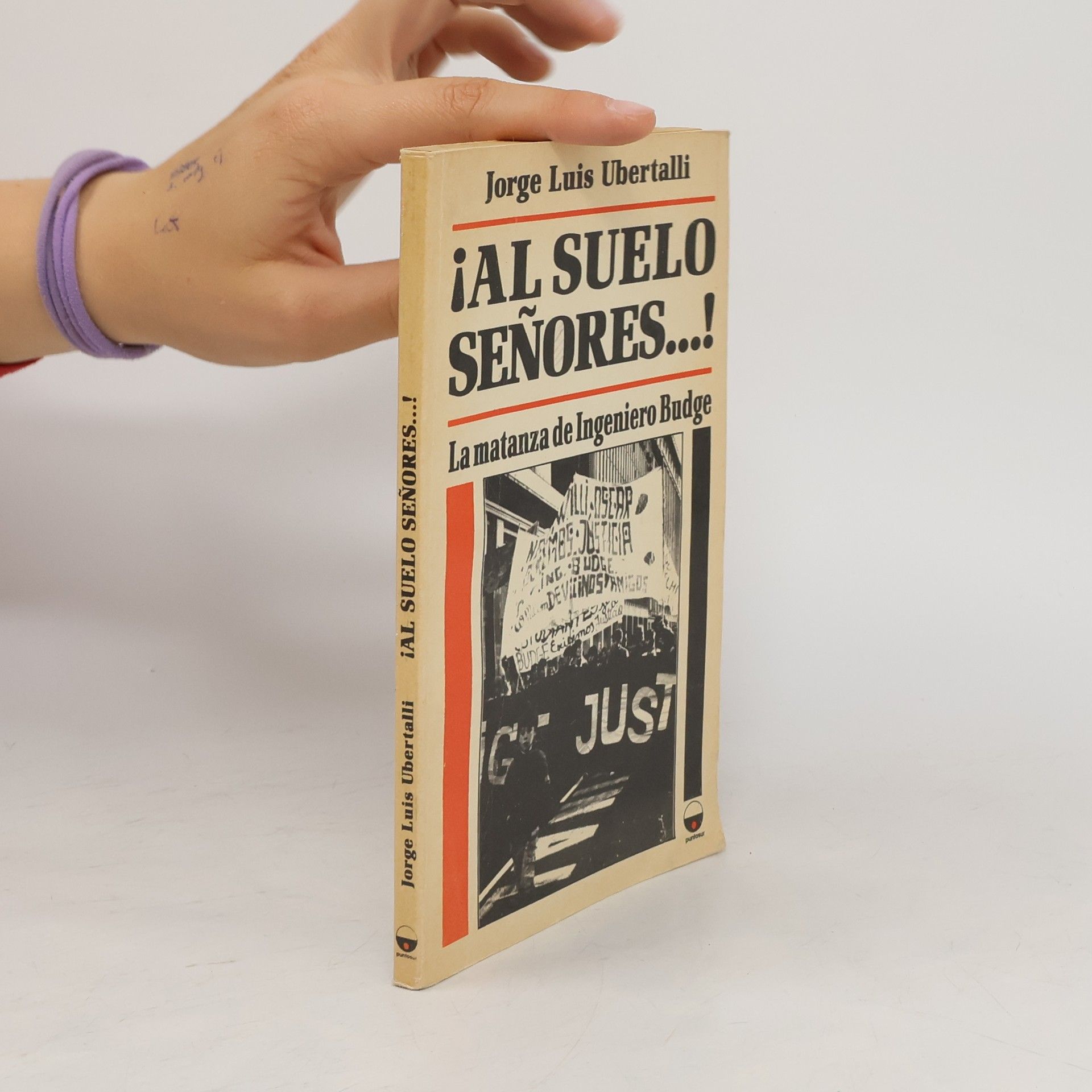 Jorge Luis Ubertalli Al suelo señores...!