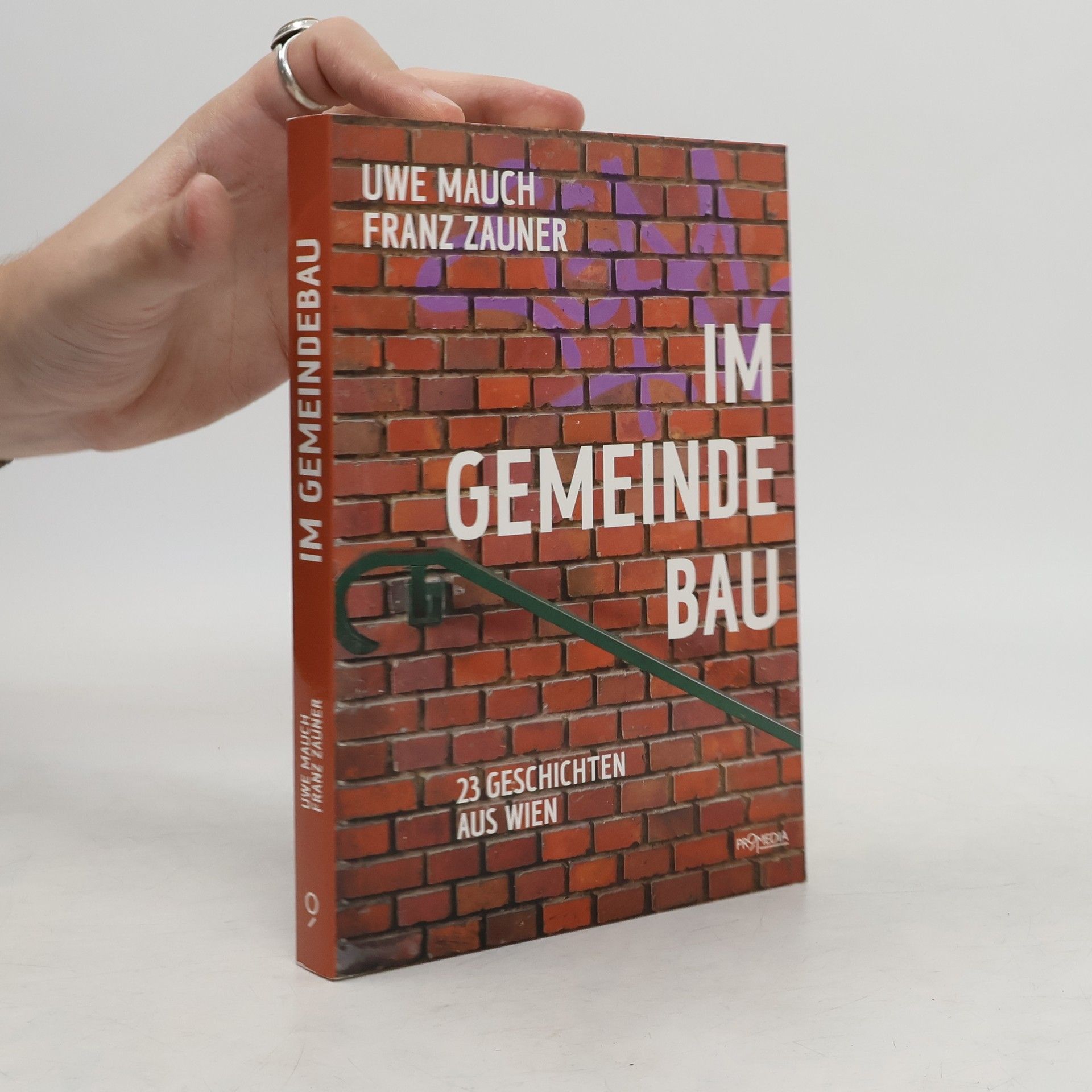 Uwe Mauch Im Gemeindebau