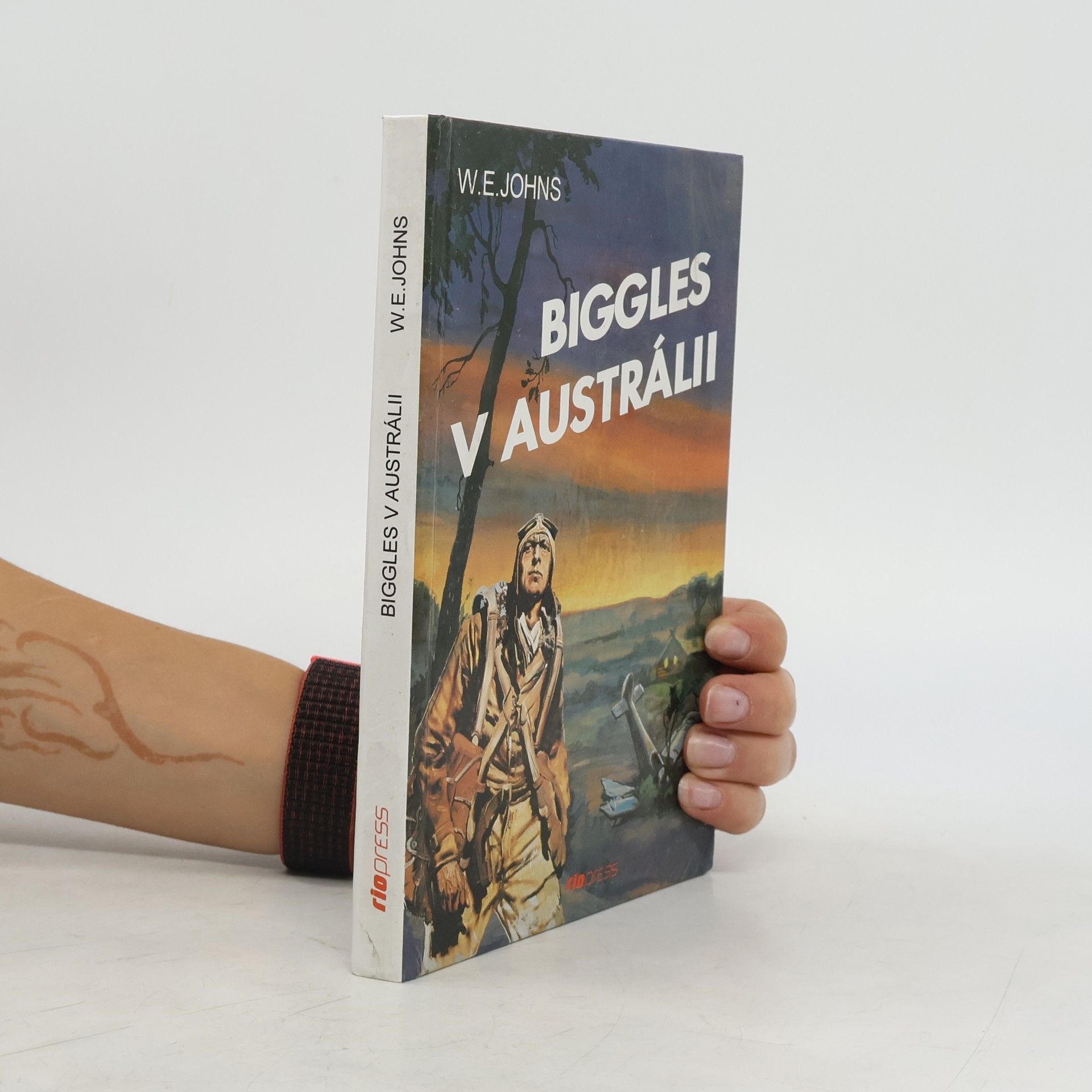 William Earl Johns Biggles v Austrálii