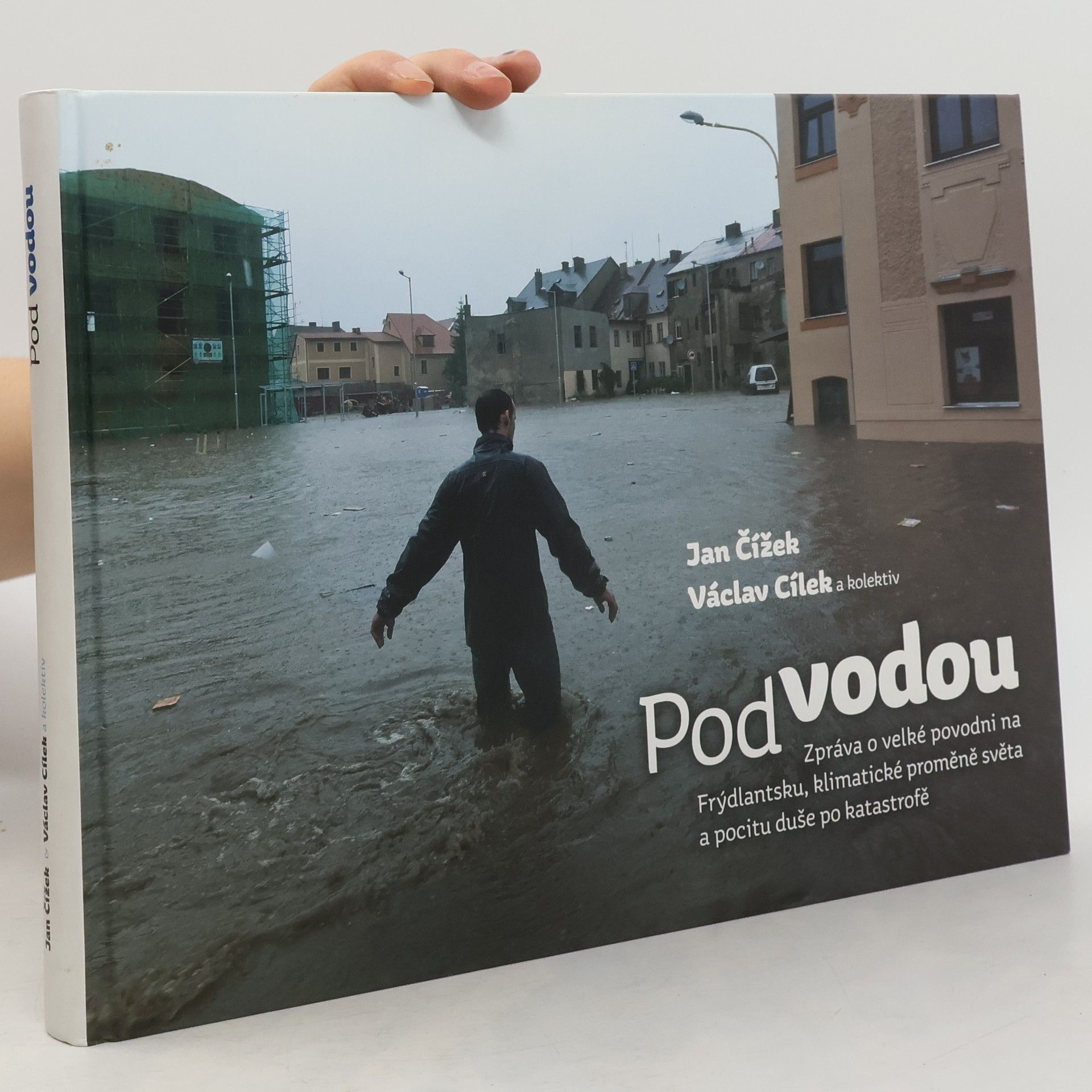 Václav Cílek Pod vodou