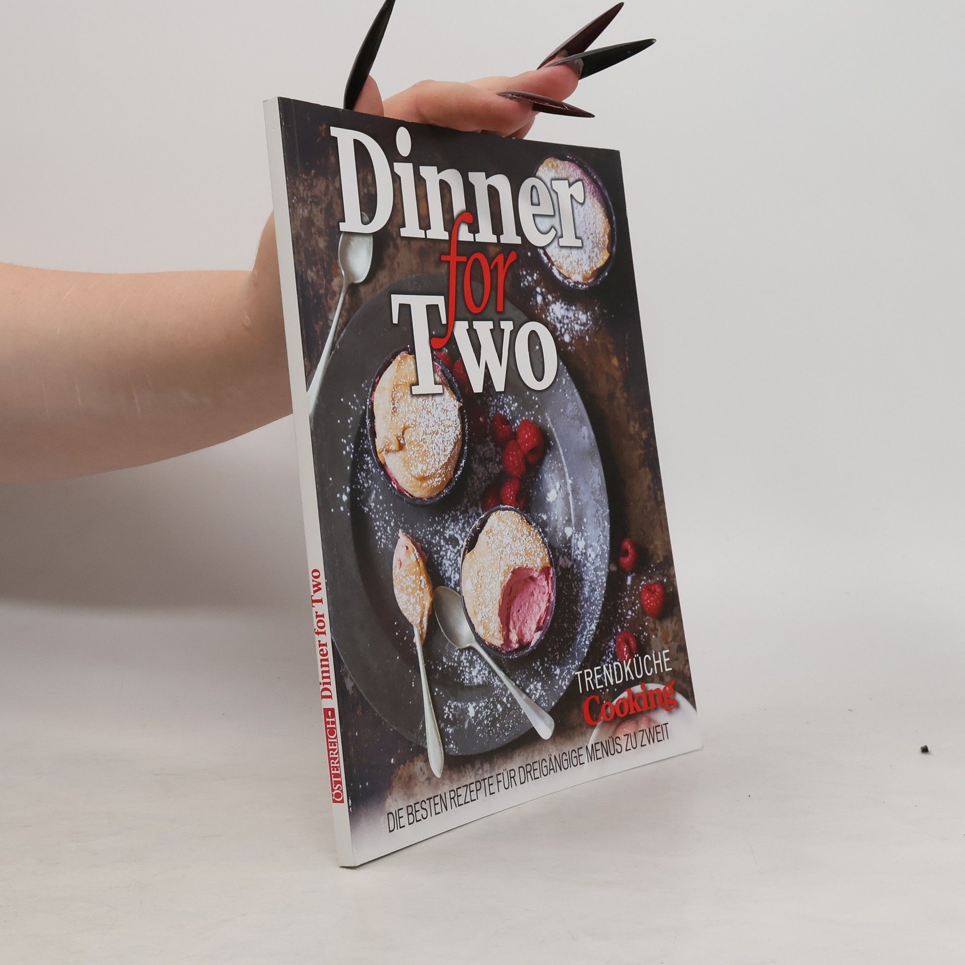 Collectif d'auteurs Dinner for two