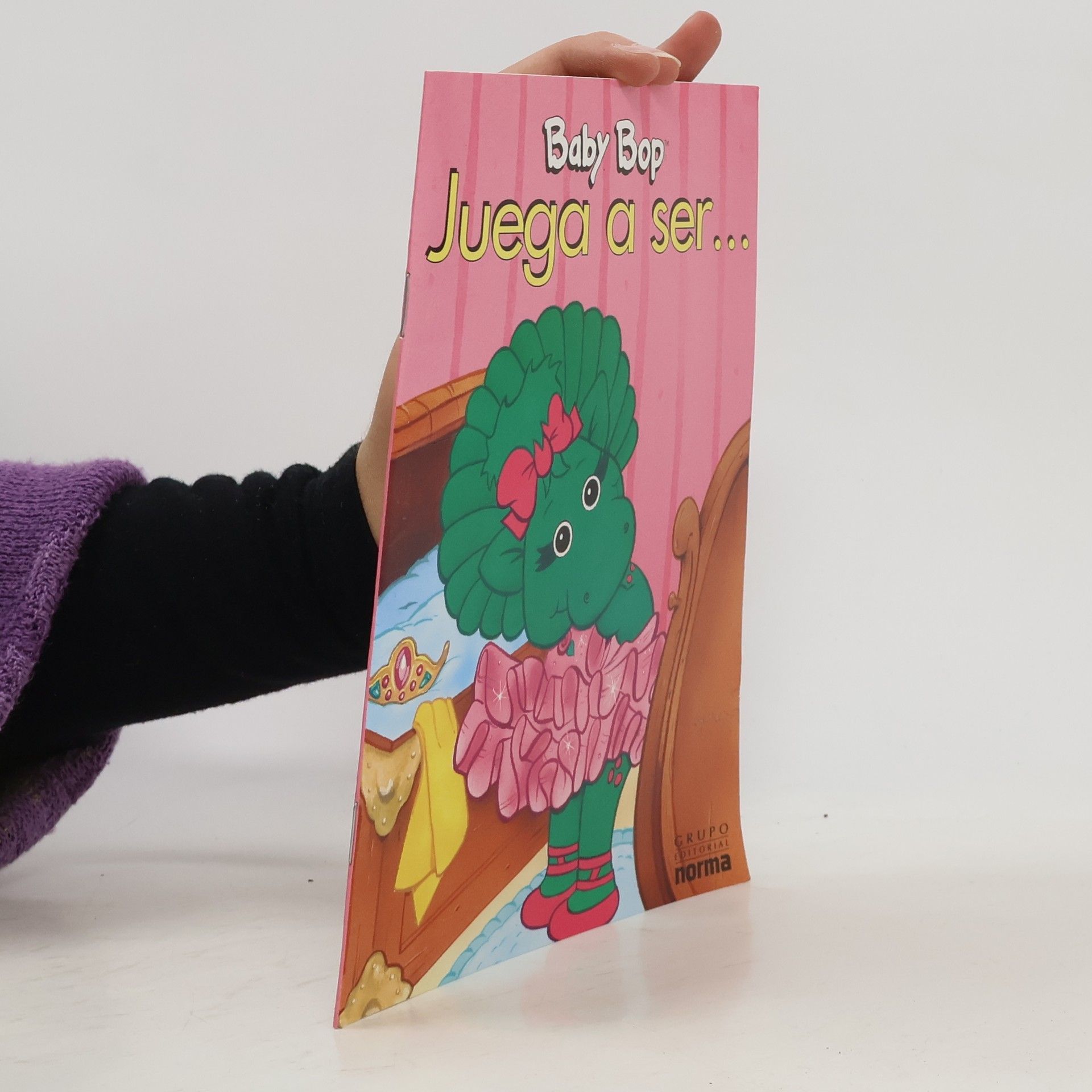 Baby Bop juega a ser--