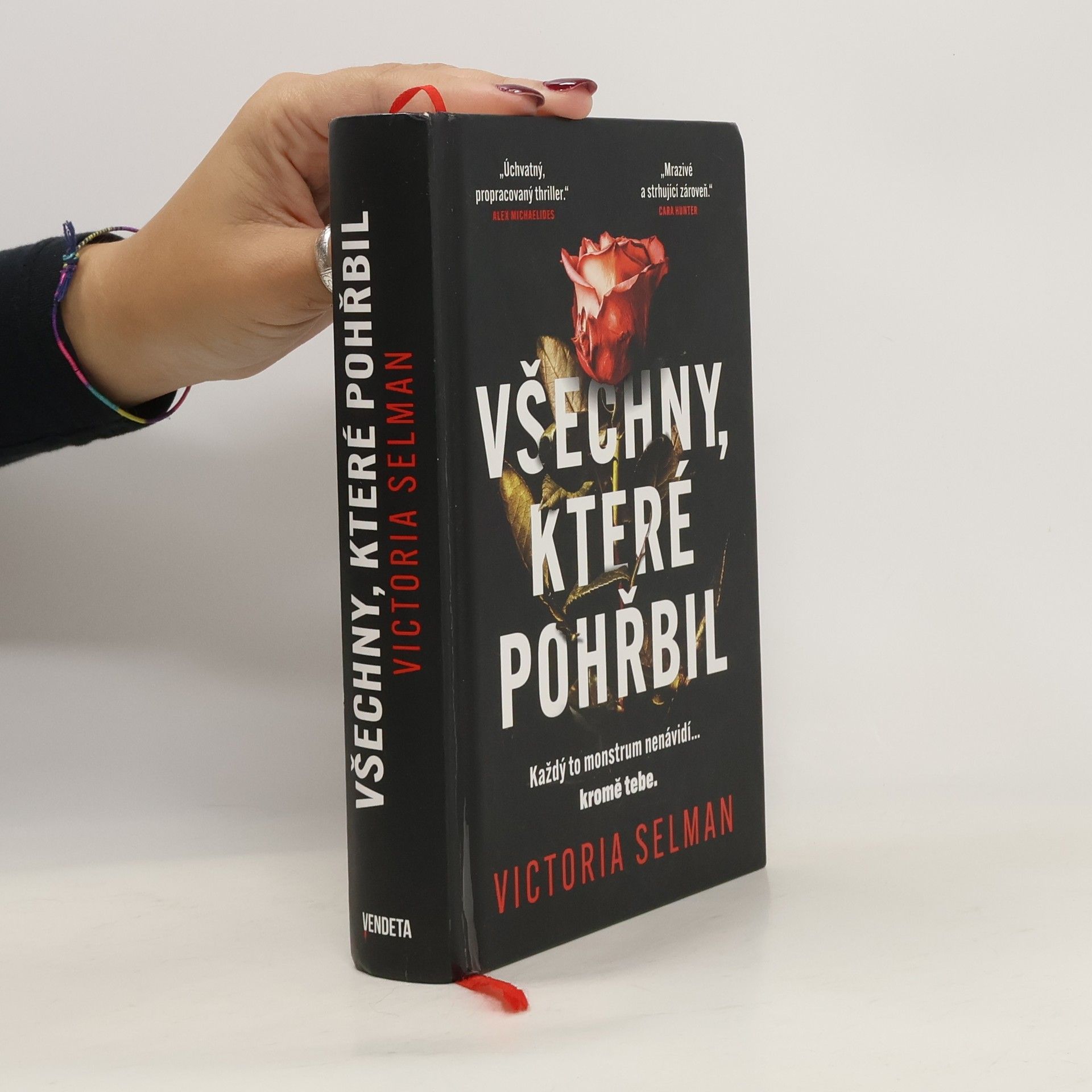 Victoria Selman Všechny, které pohřbil