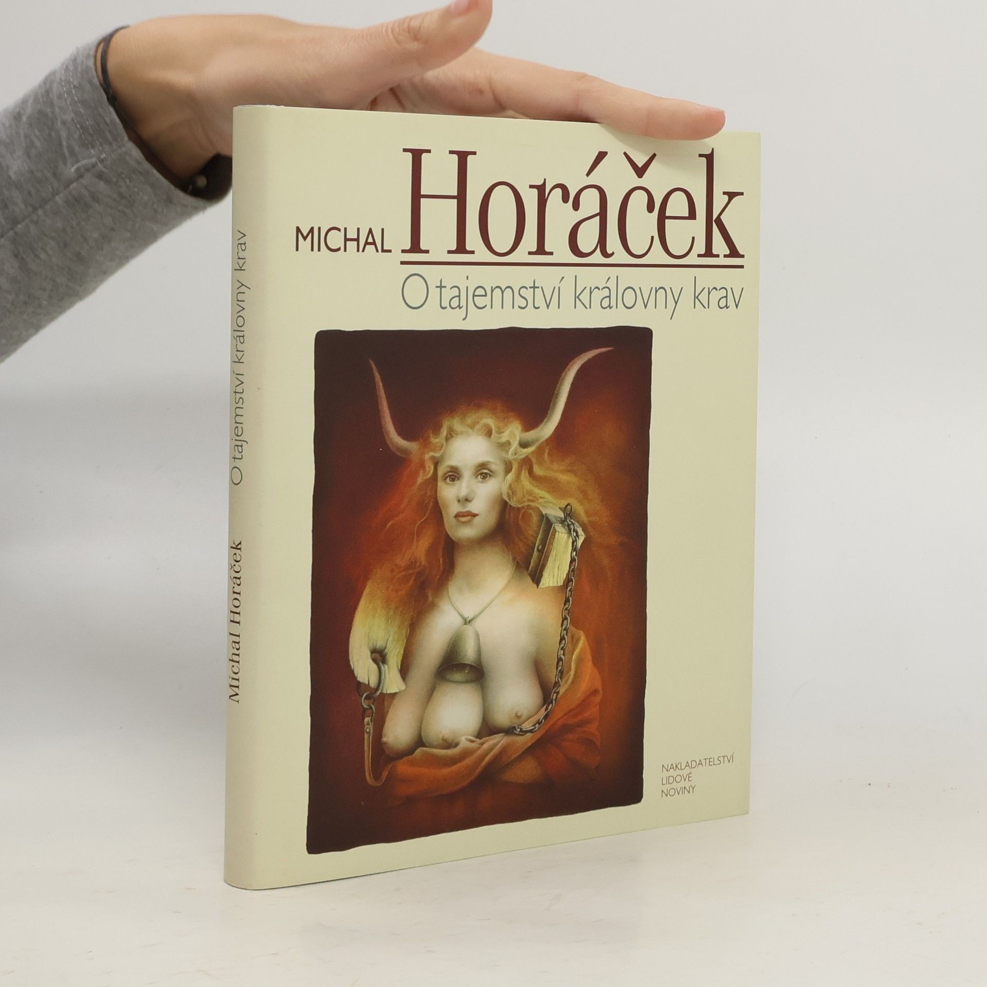 O tajemství královny krav : 52 esejů