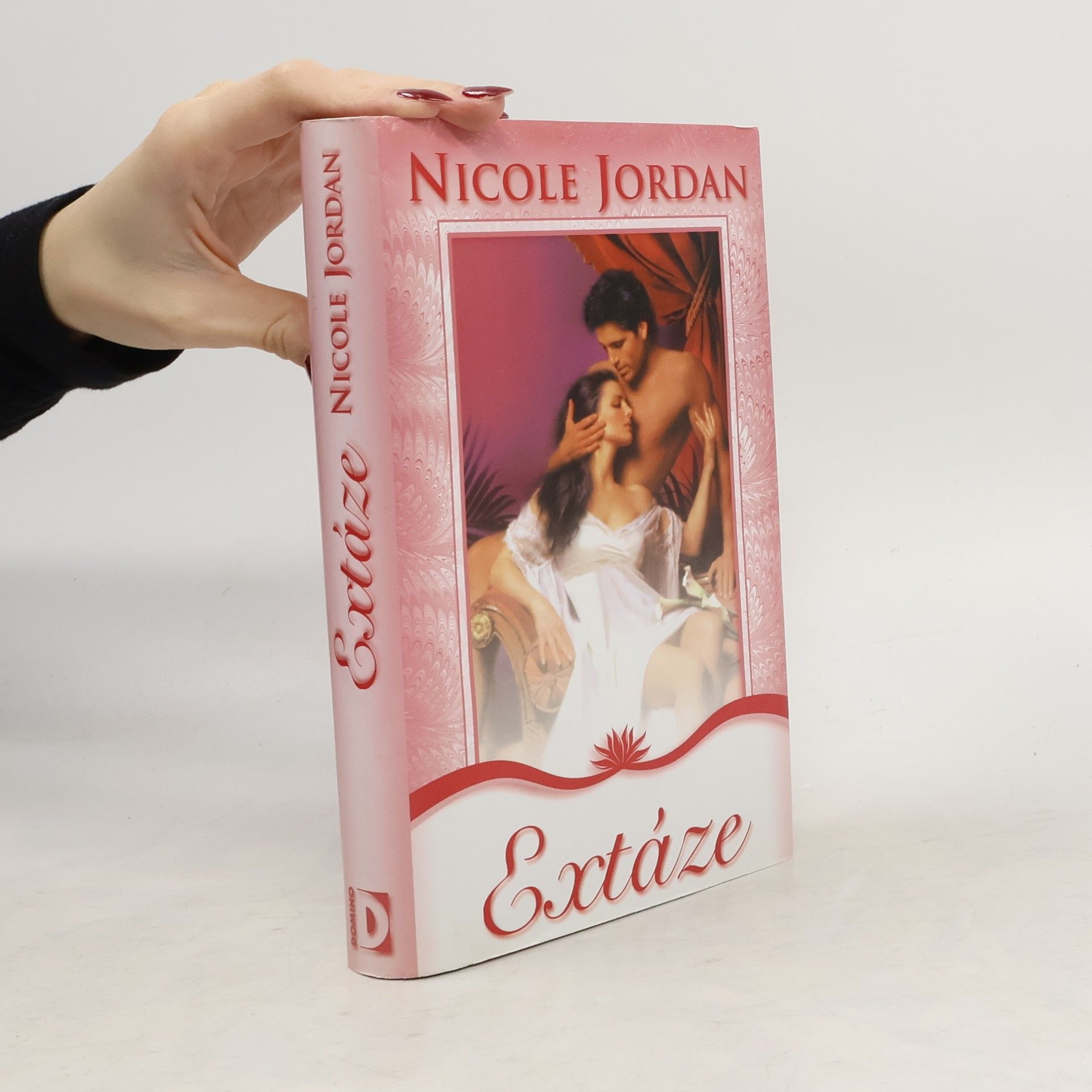 Nicole Jordan Extáze