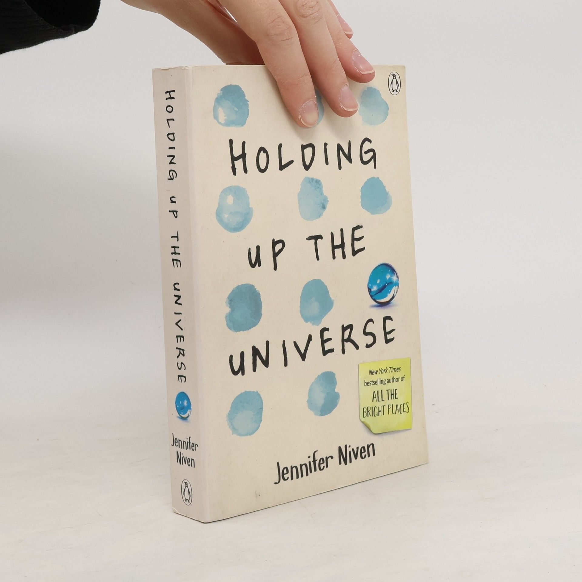 Jennifer Niven Holding Up the Universe