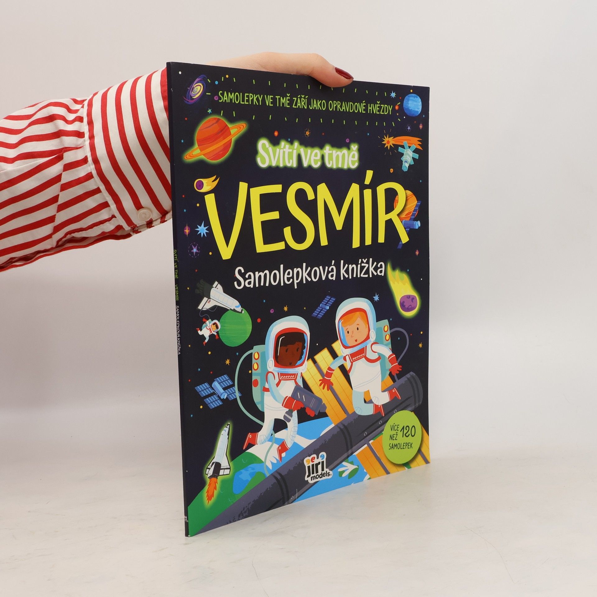 Kolektiv autorů Svítí ve tmě Vesmír