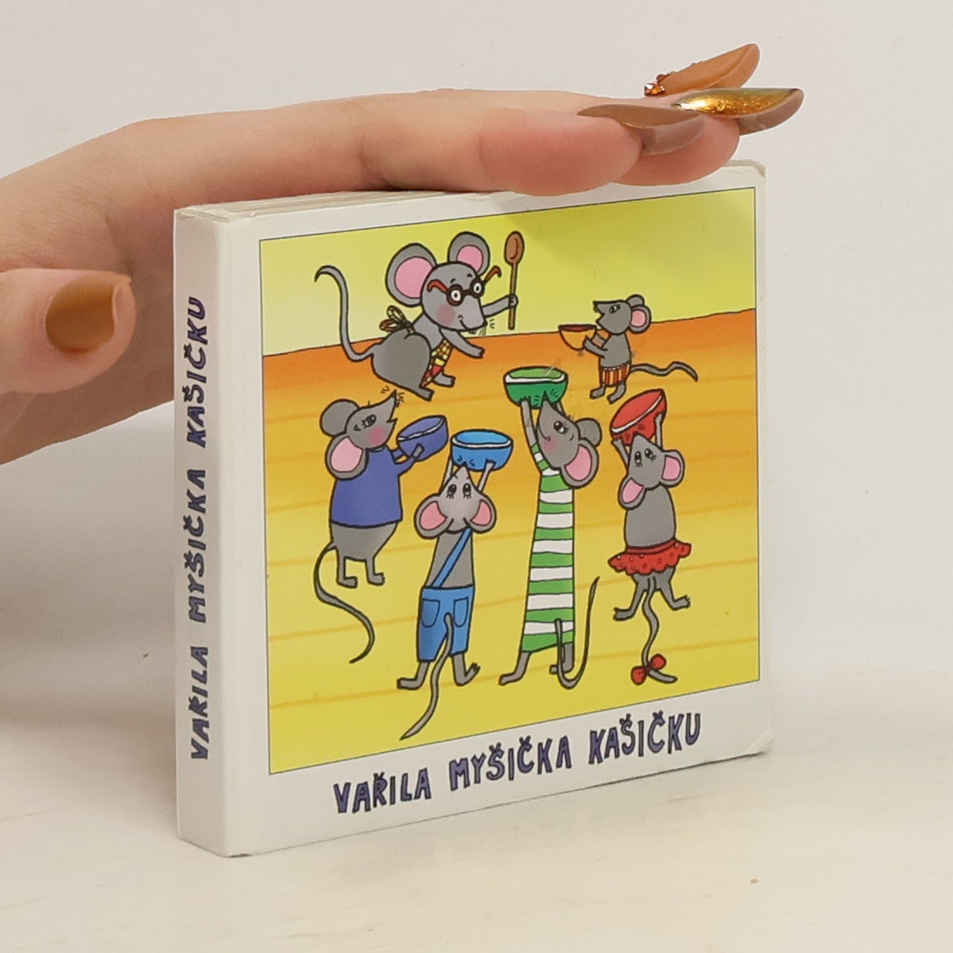 Jana Semelková Vařila myšička kašičku