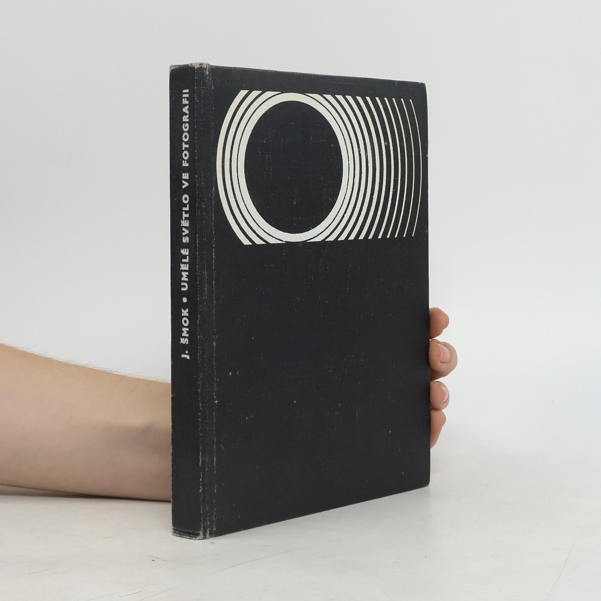 Ján Šmok Umělé světlo ve fotografii