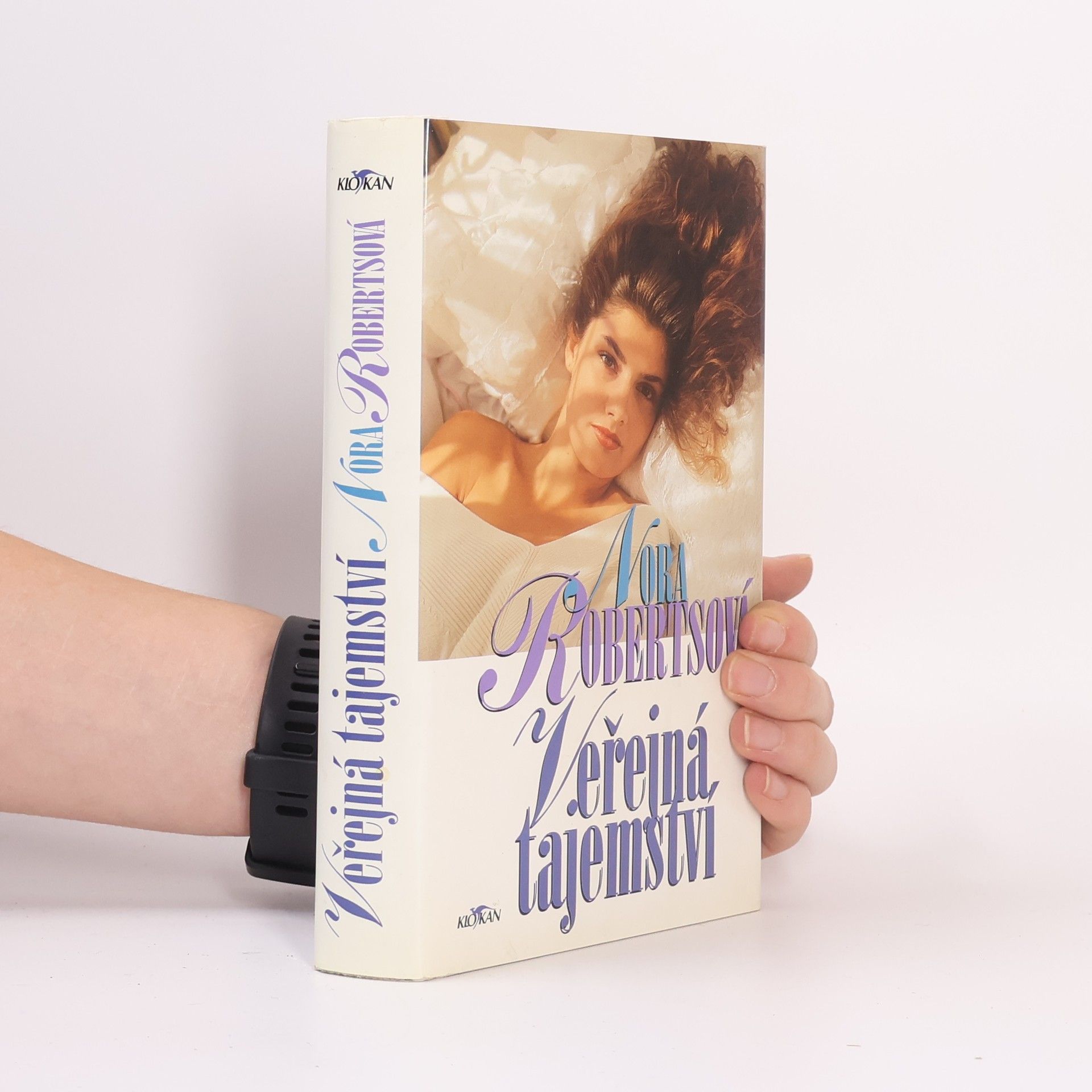 Nora Roberts Veřejná tajemství