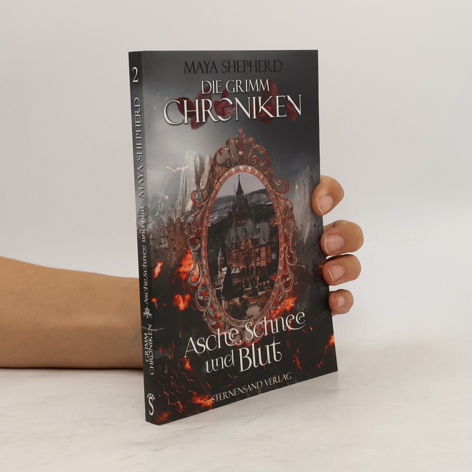 Maya Shepherd Asche, Schnee und Blut