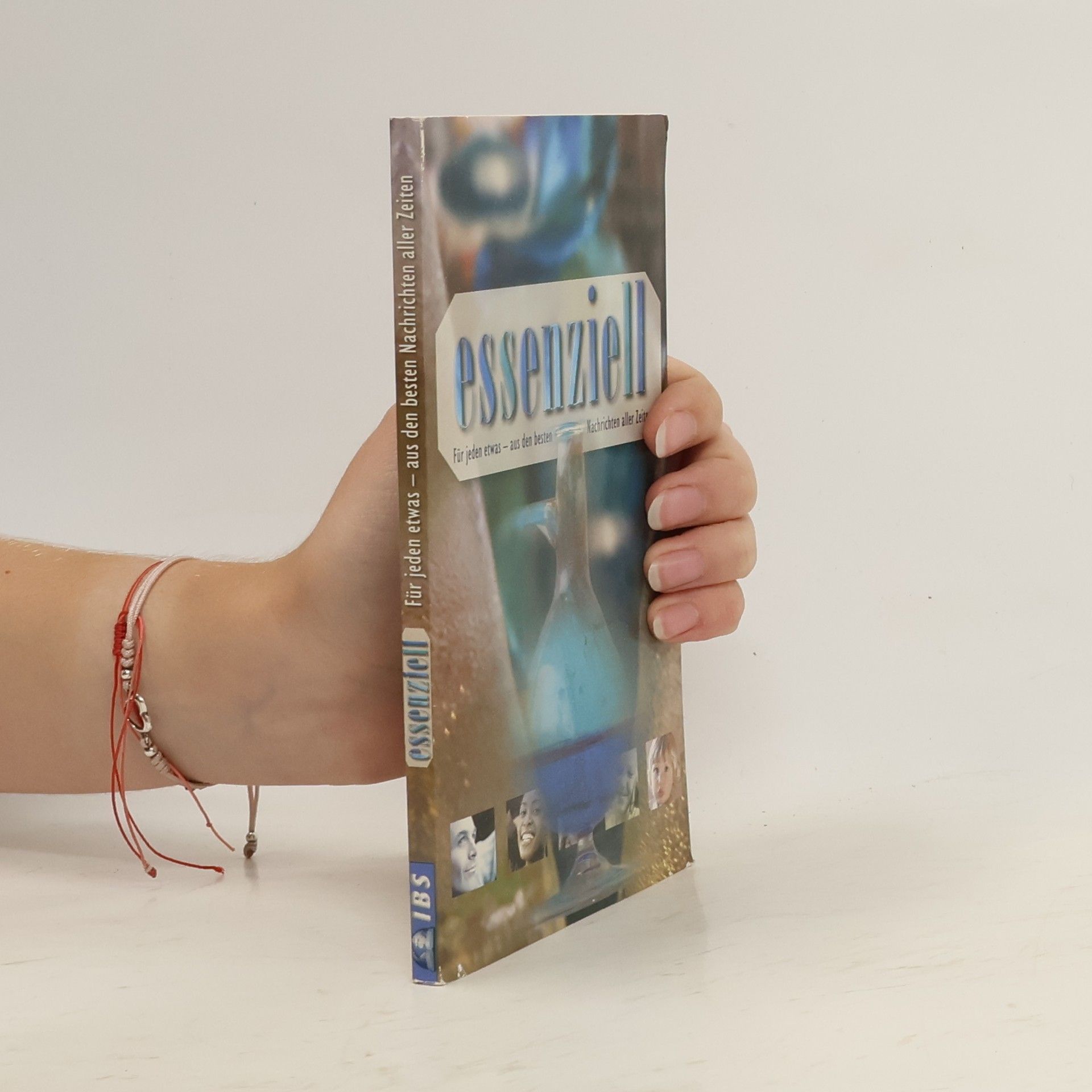 Autores varios Essenziell