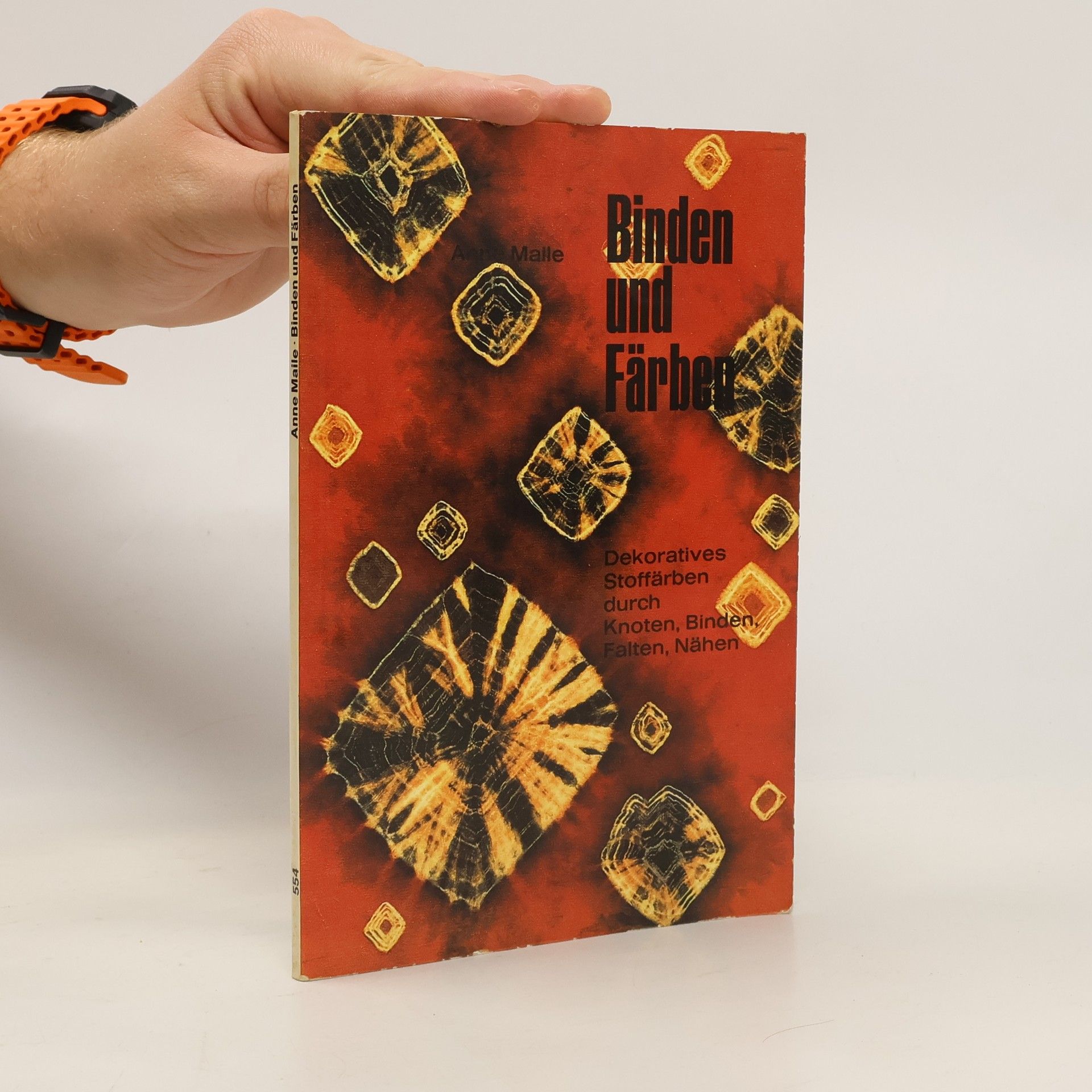 Anne Maile Binden und Färben