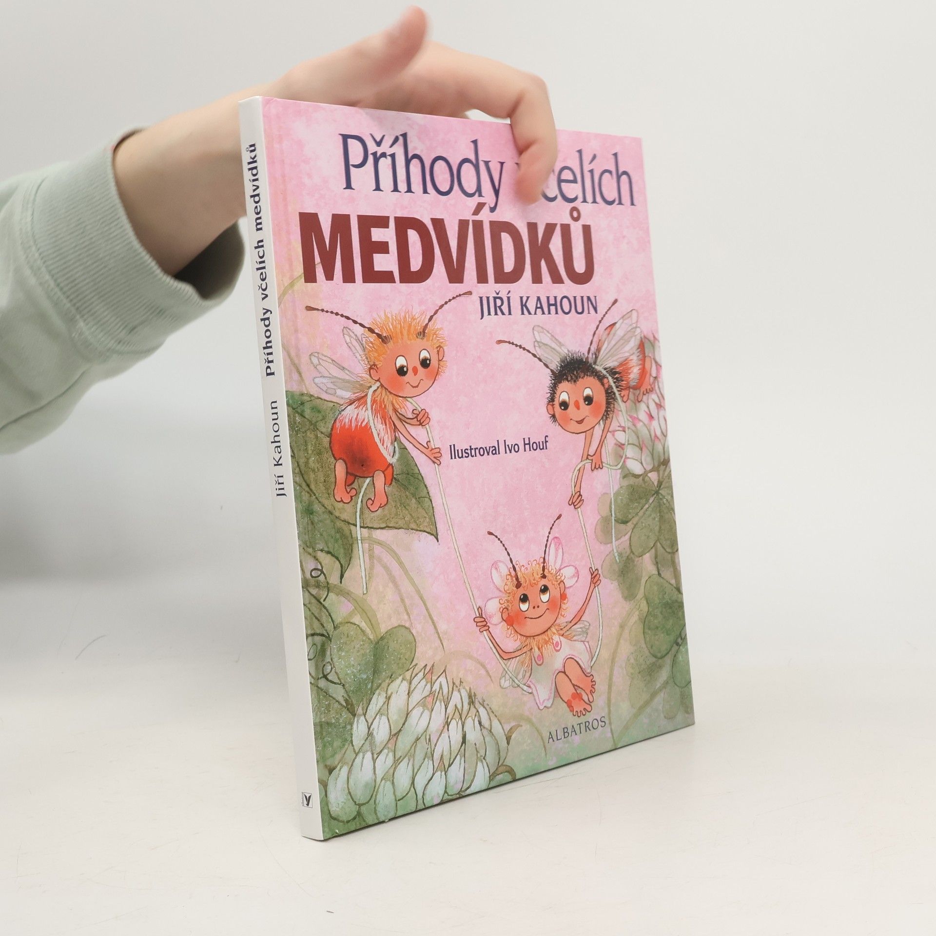 Jiří Kahoun Příhody včelích medvídků