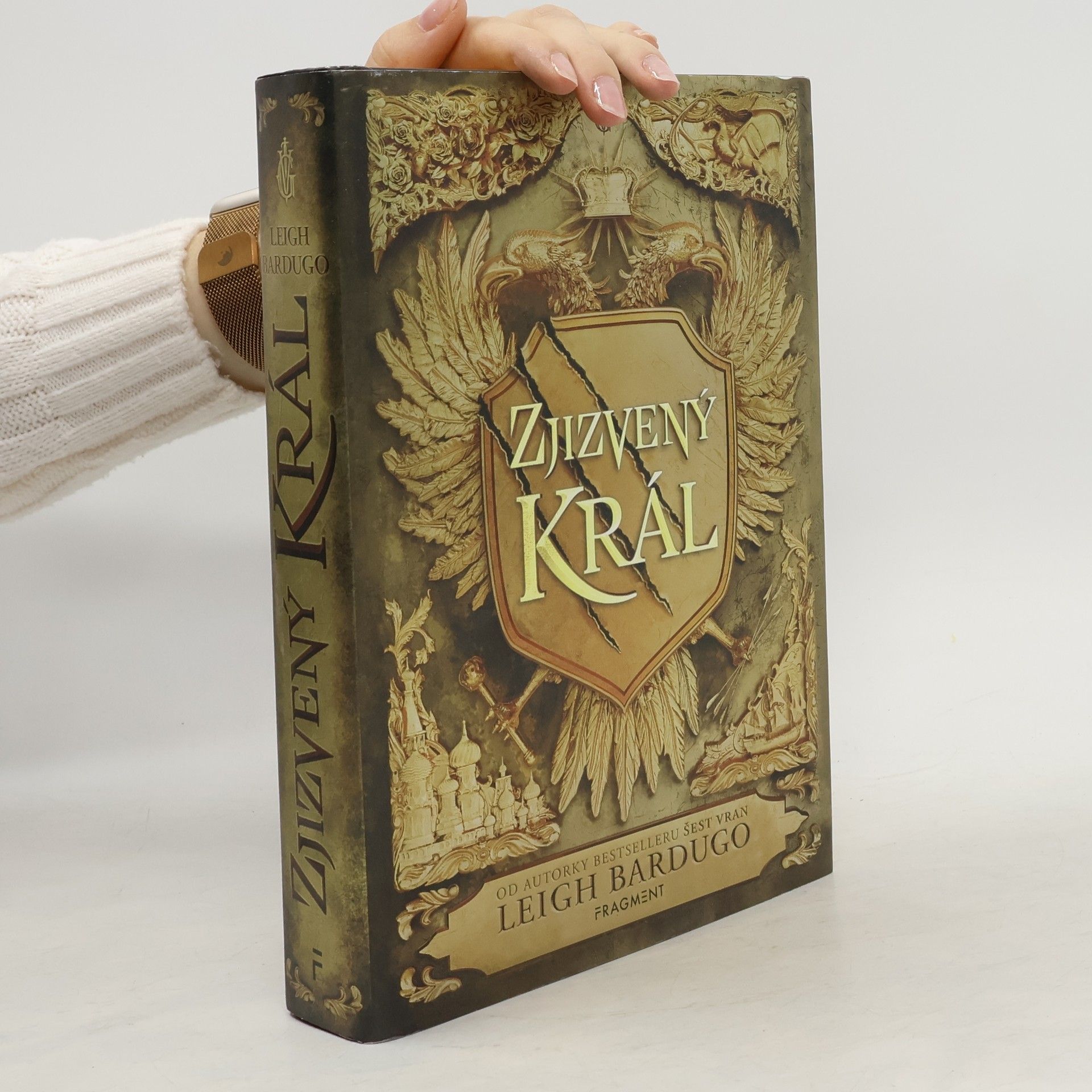 Leigh Bardugo Zjizvený král