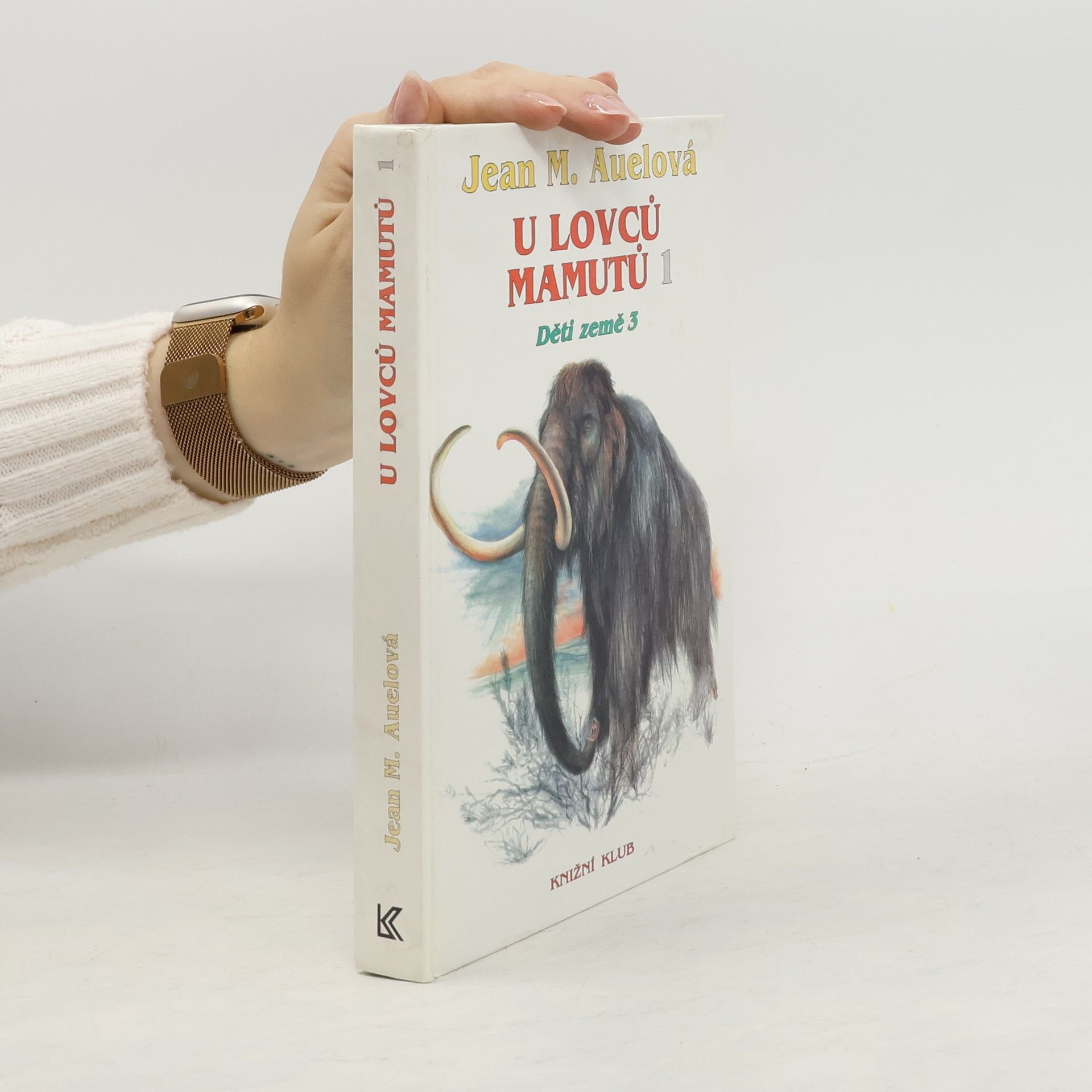 U lovců mamutů 1 : Děti země. 3