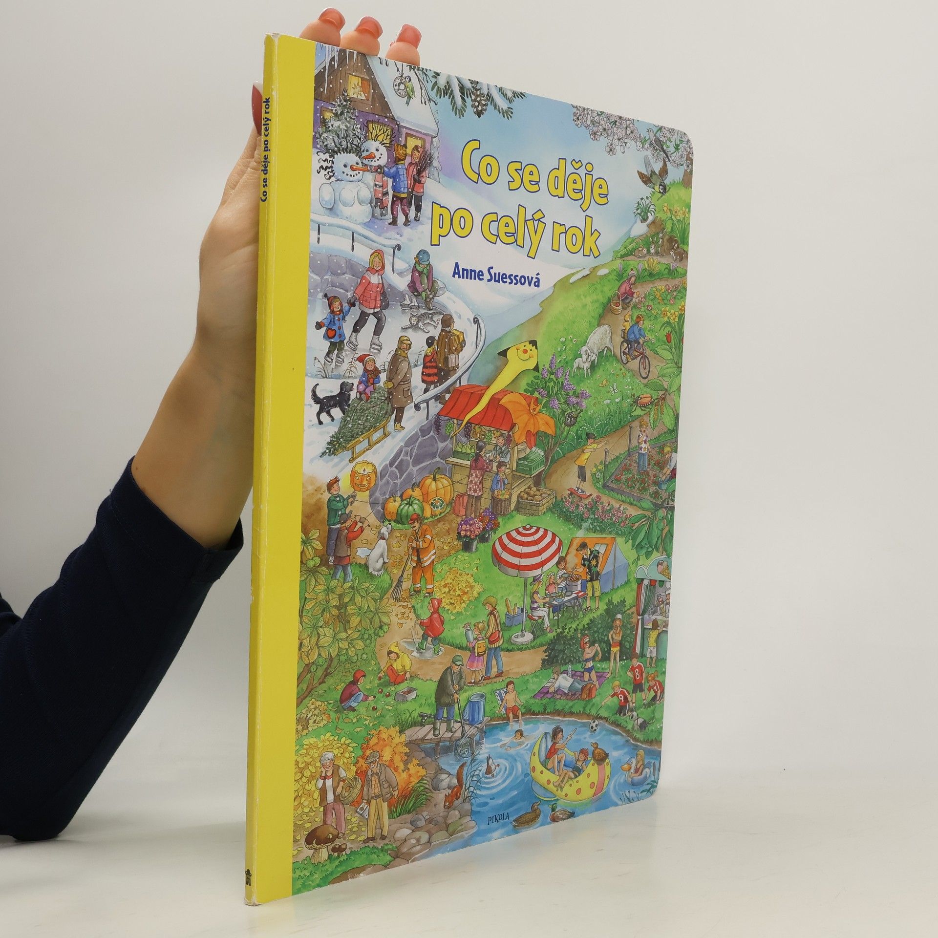 Anne Suess Co se děje po celý rok