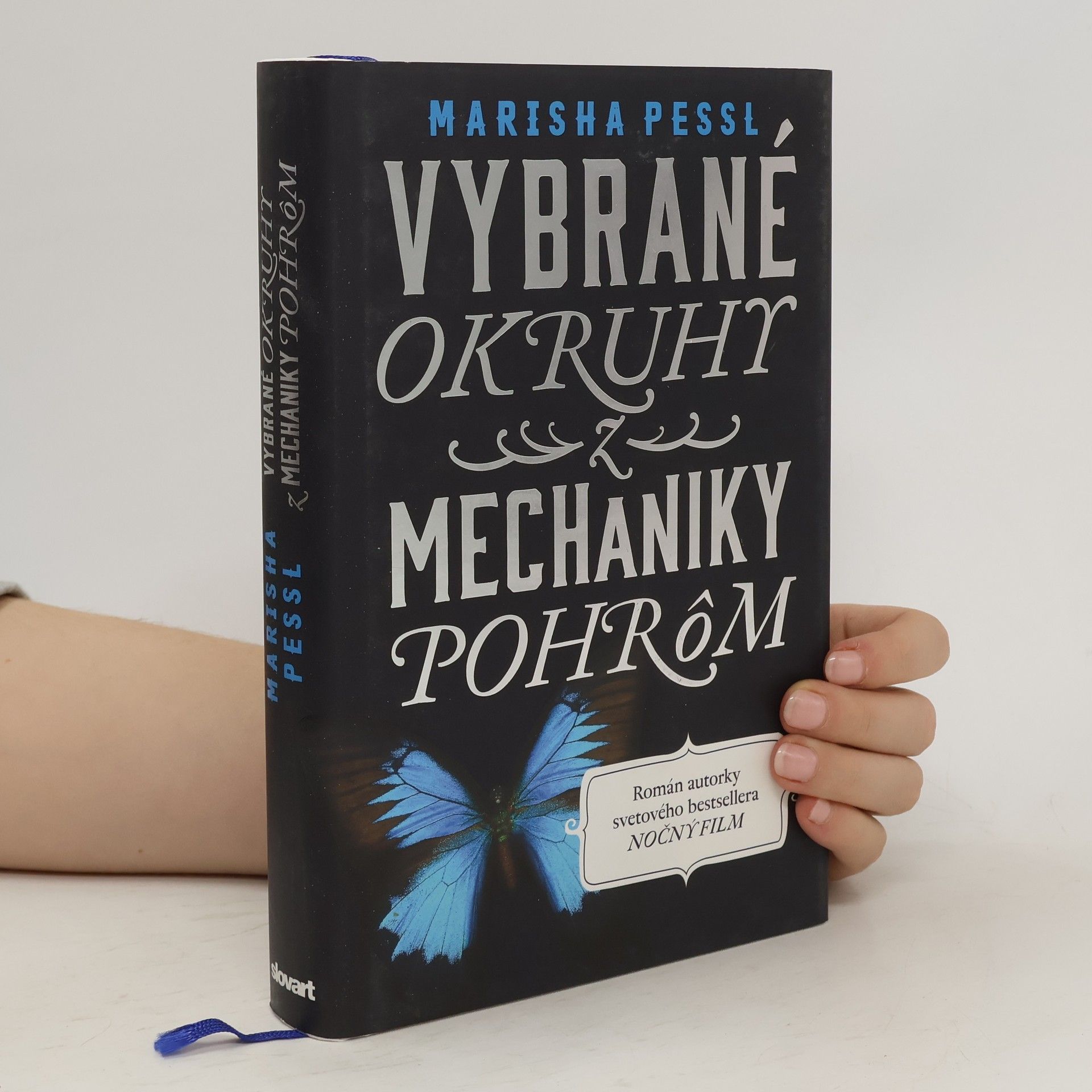 Marisha Pessl Vybrané okruhy z mechaniky pohrôm