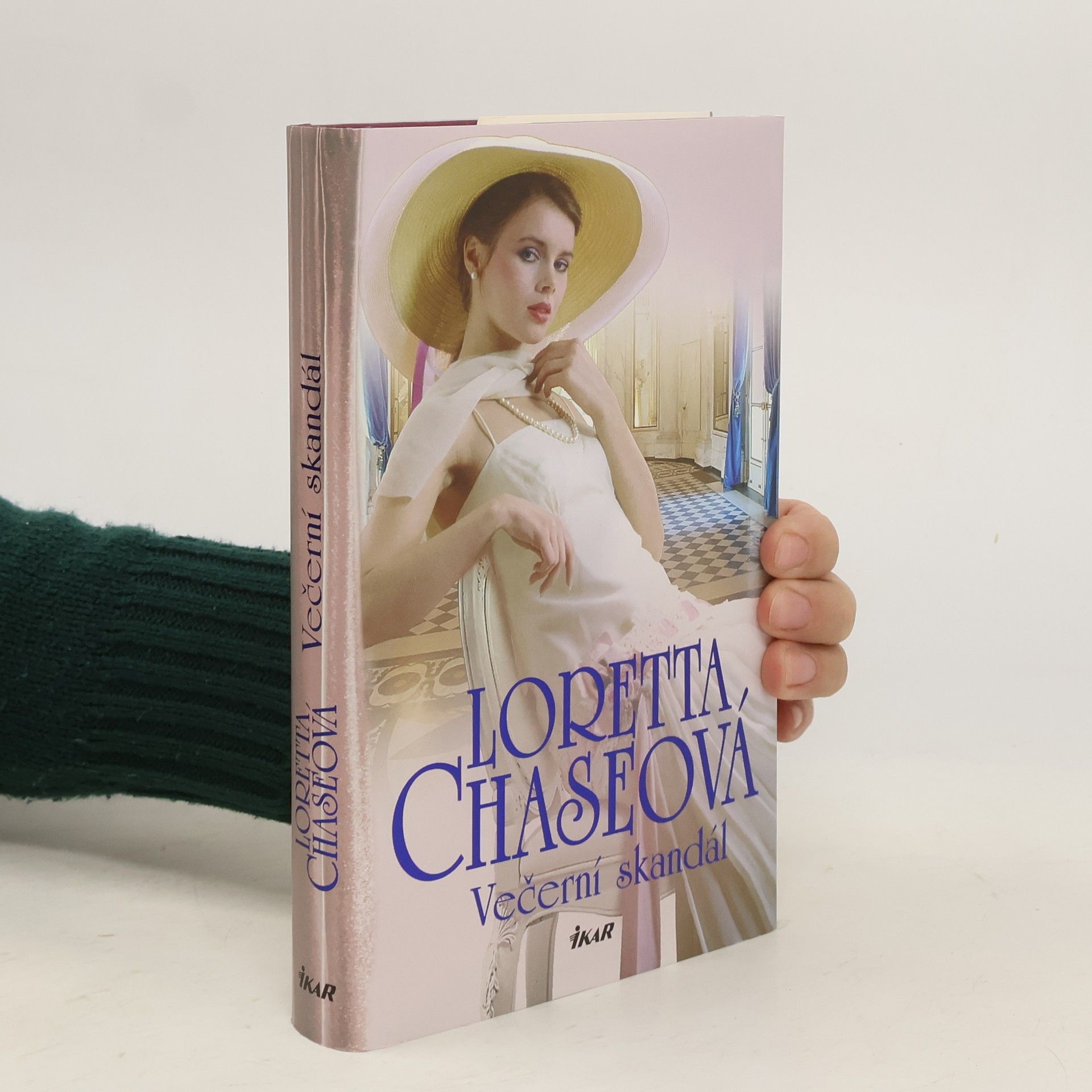 Loretta Chase Večerní skandál