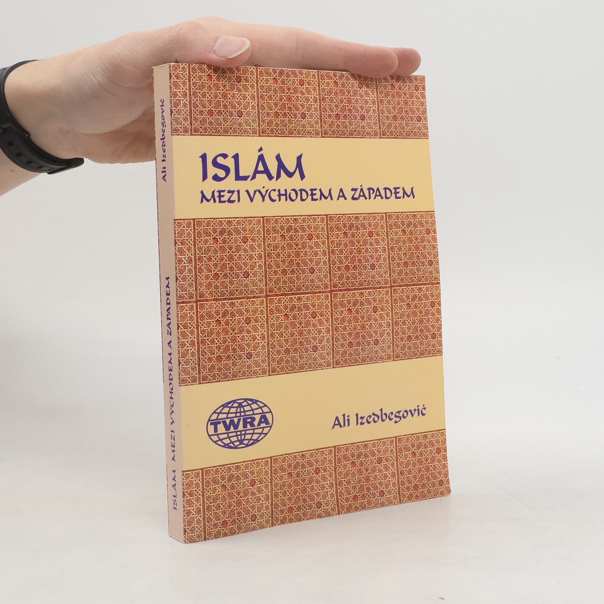Islám mezi východem a západem